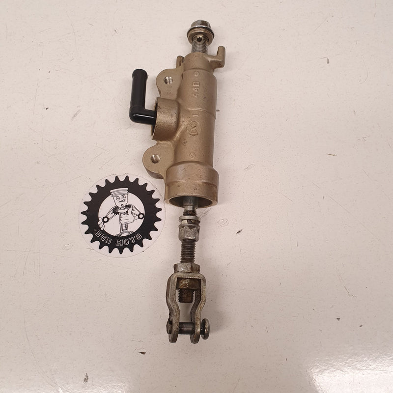 maitre cylindre arrière suzuki 125 tsr 1989-2