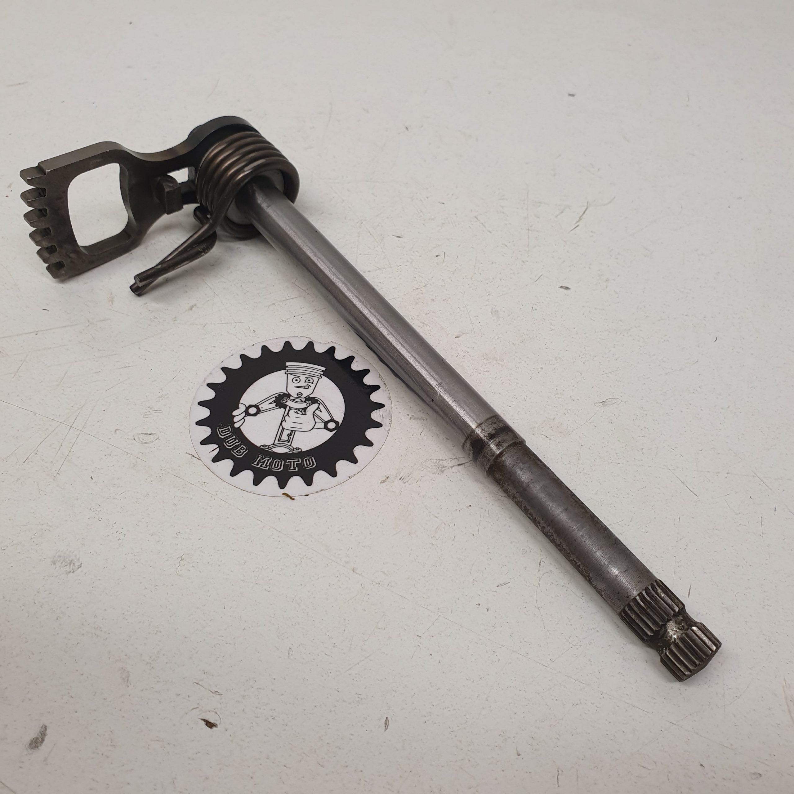 axe de selecteur suzuki 125 tsr 1989