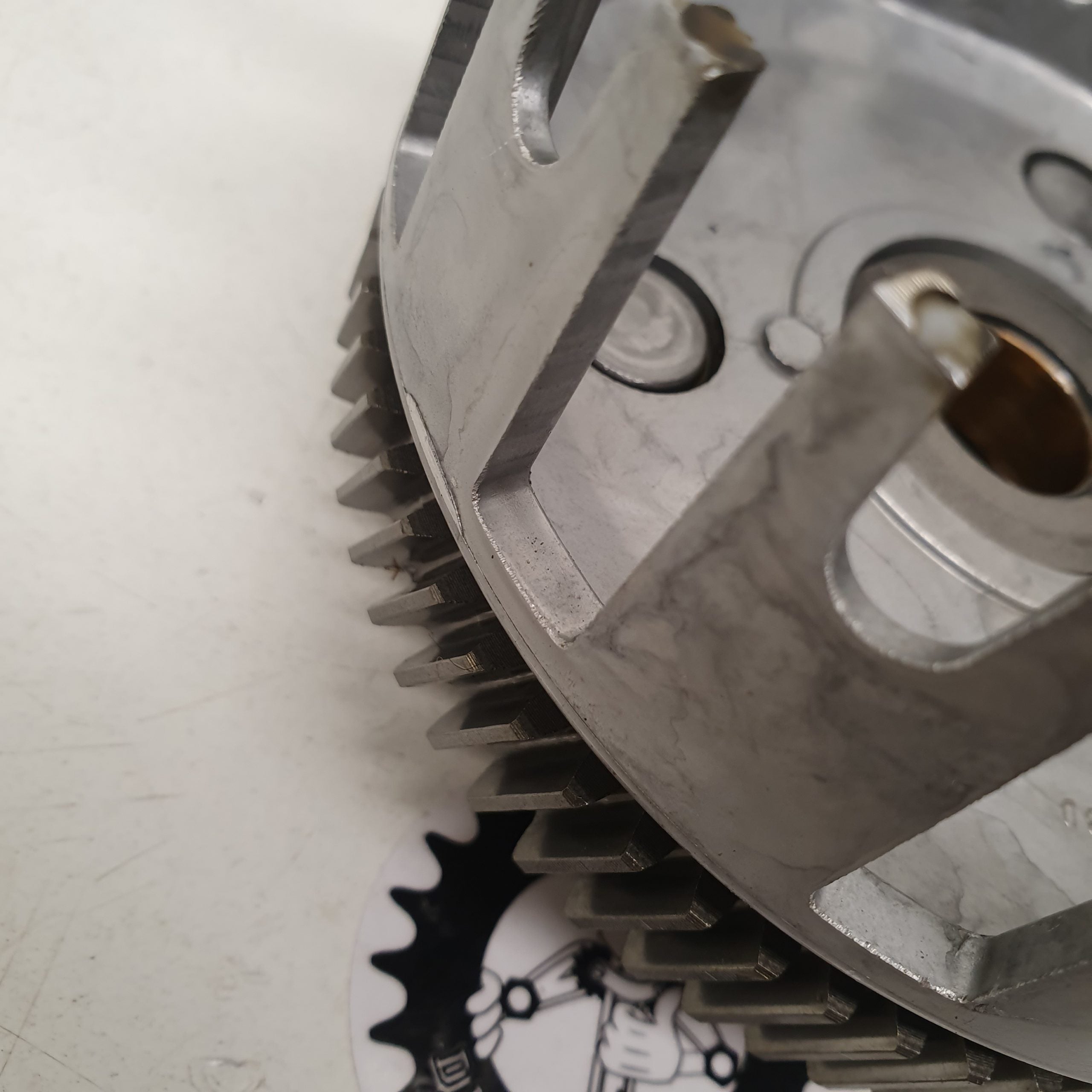 cloche embrayage suzuki 125 tsr 1989