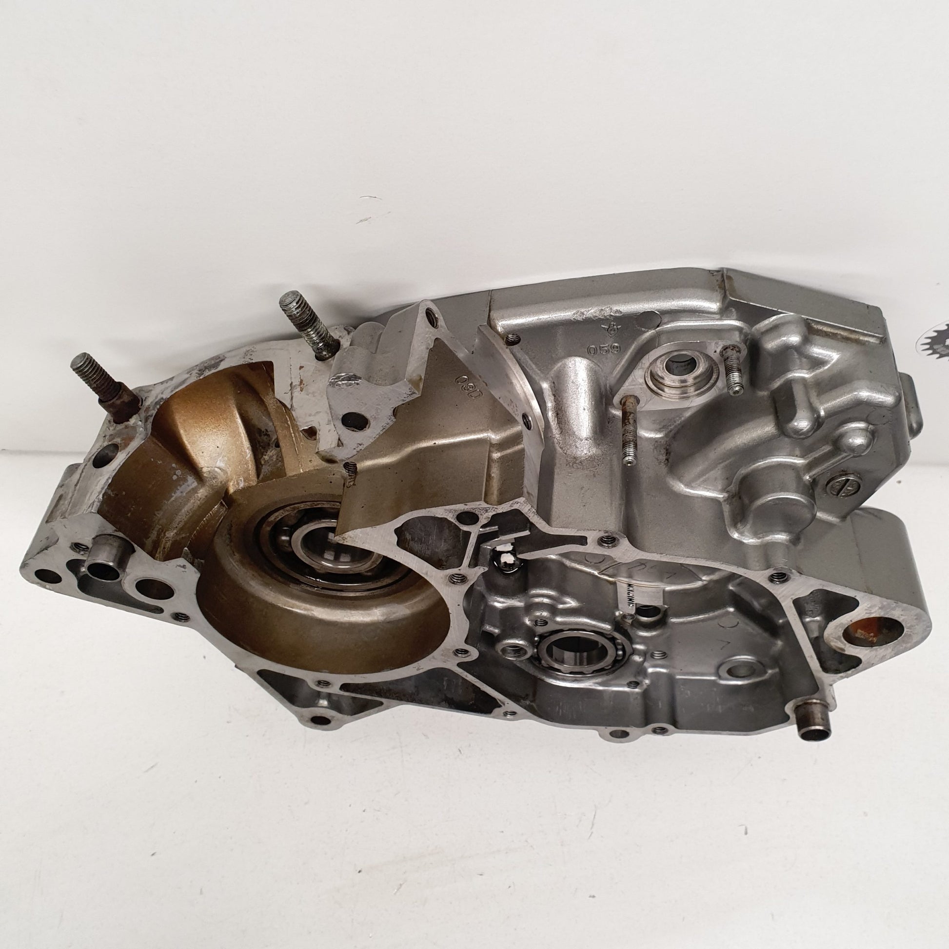 carter moteur droit suzuki 125 tsr 1989-2