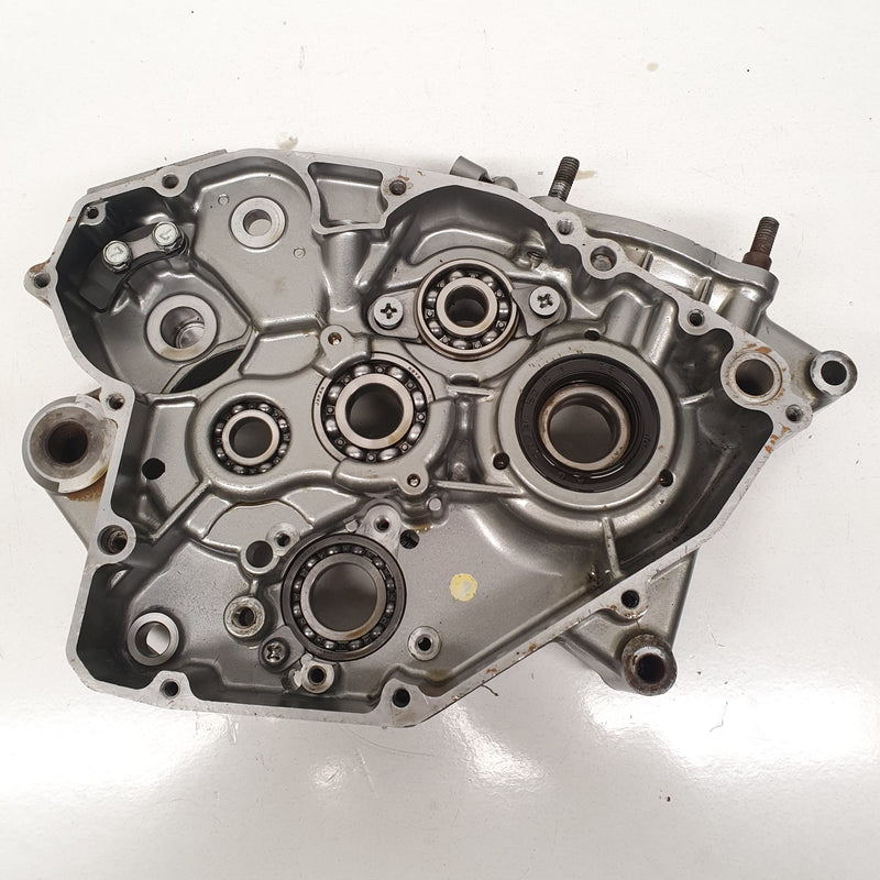 carter moteur droit suzuki 125 tsr 1989-3