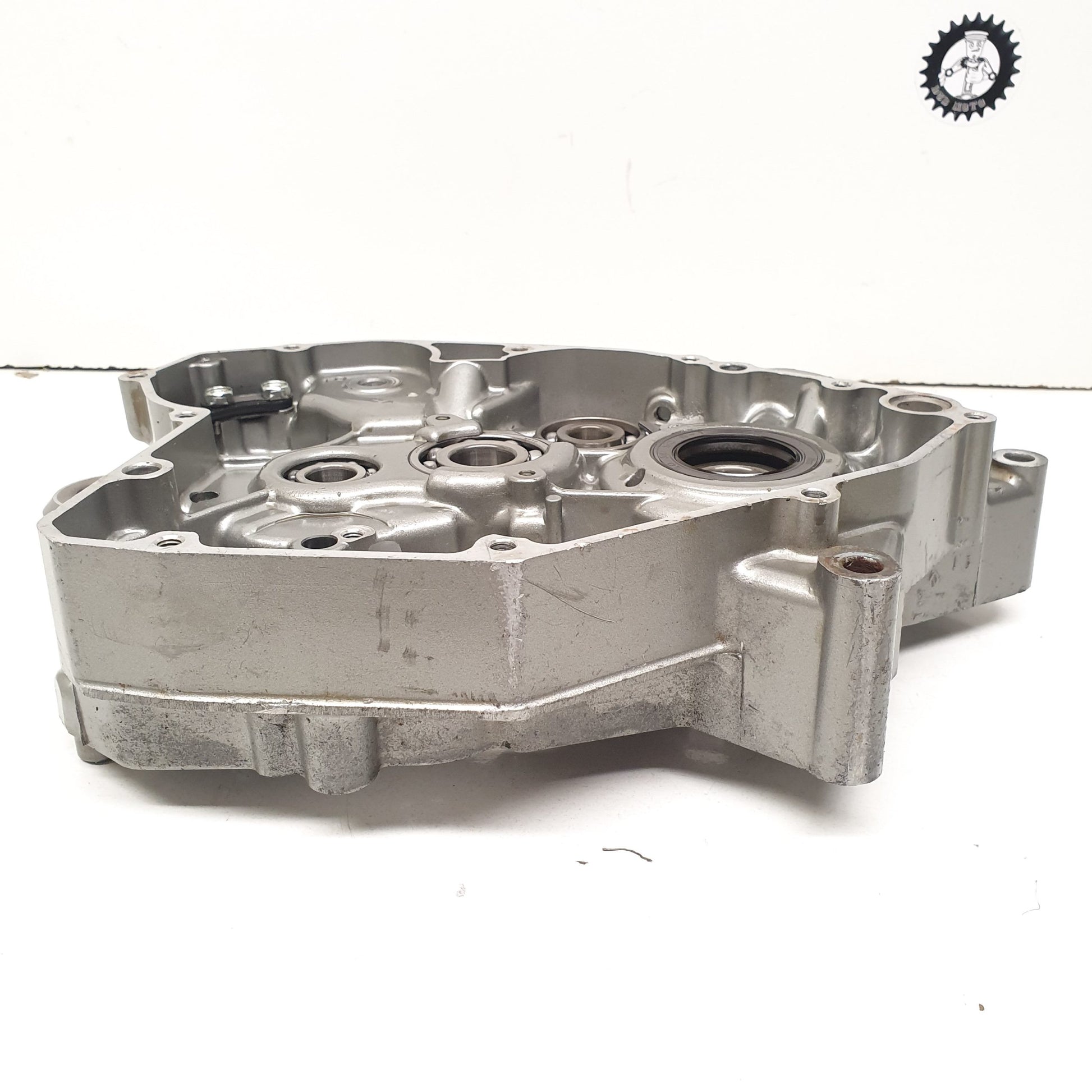 carter moteur droit suzuki 125 tsr 1989-4