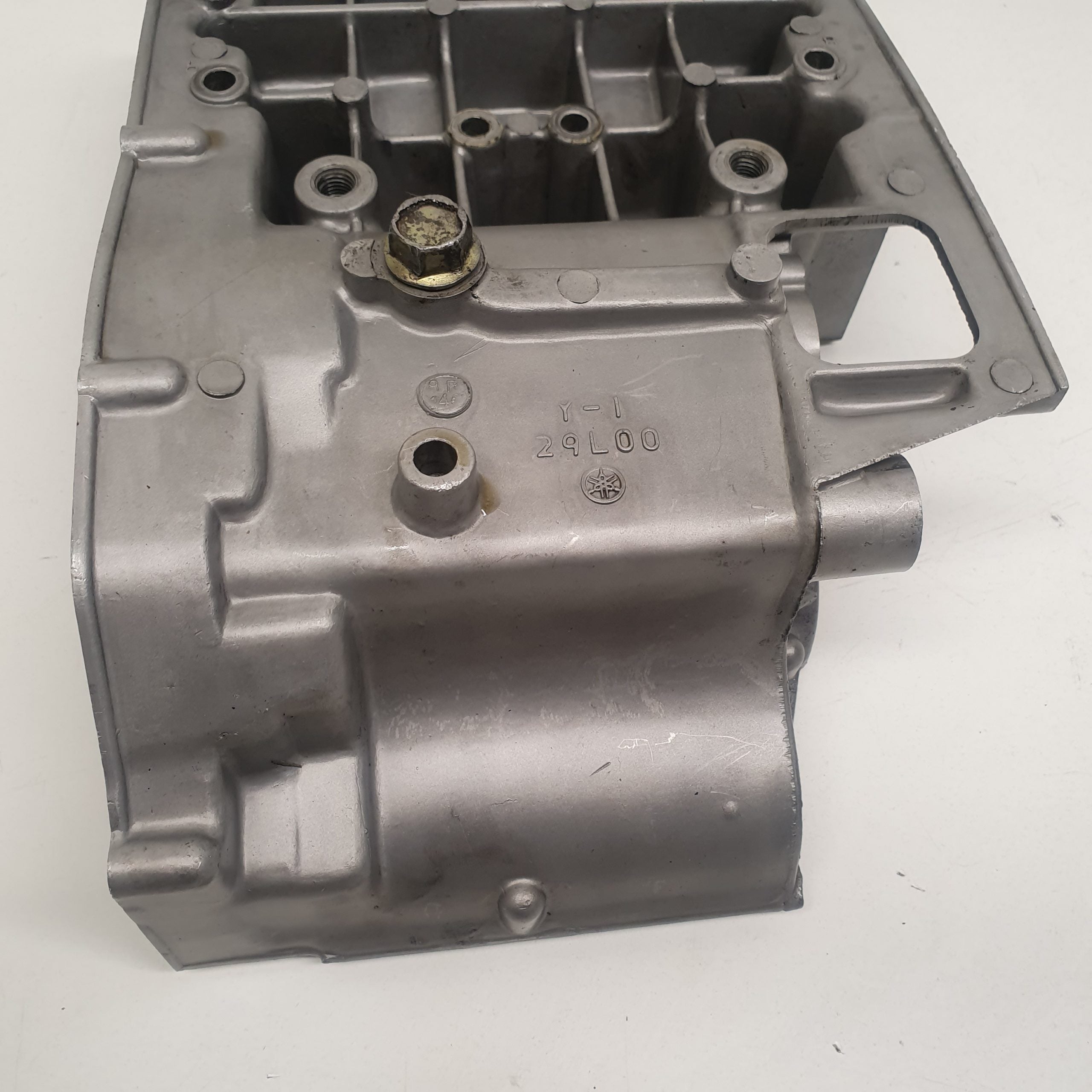 carter moteur inférieur yamaha rd350lc 31k-8