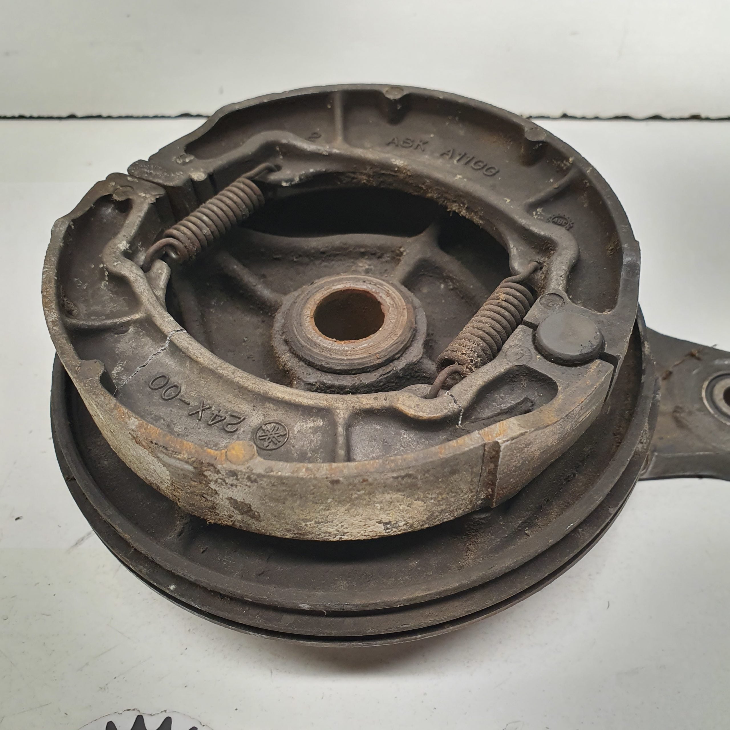 tambour arrière yamaha 125 yz 43M 1984