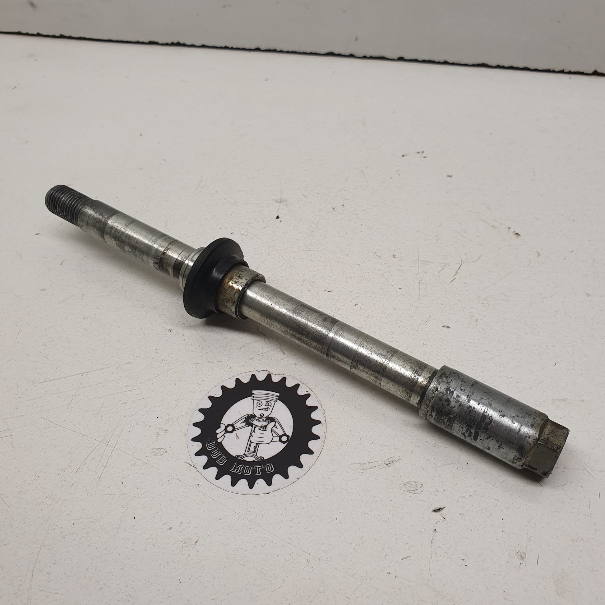 axe roue avant yamaha 125 yz 43M 1984-1