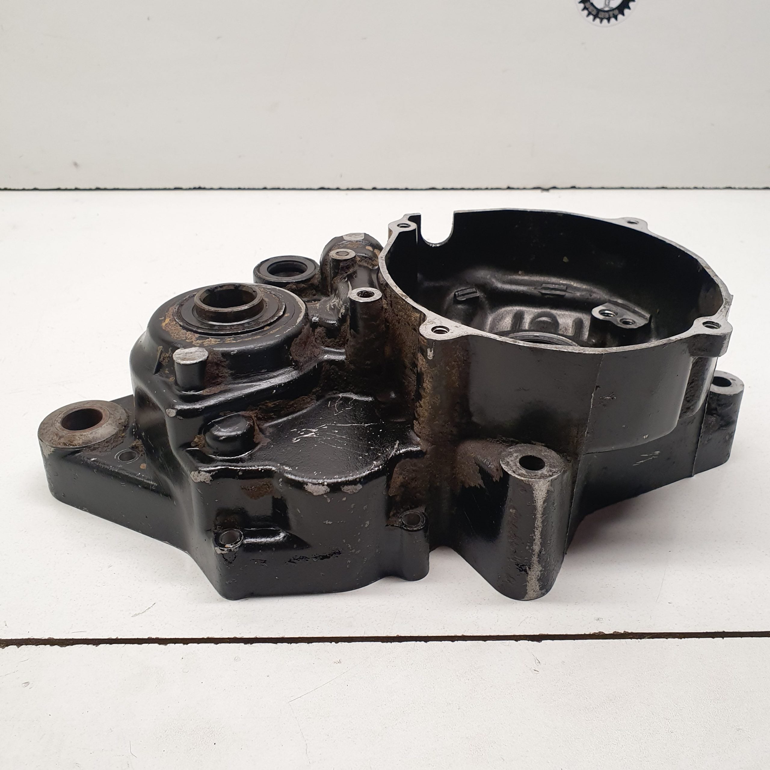 carter moteur gauche yamaha 125 yz 43M 1984