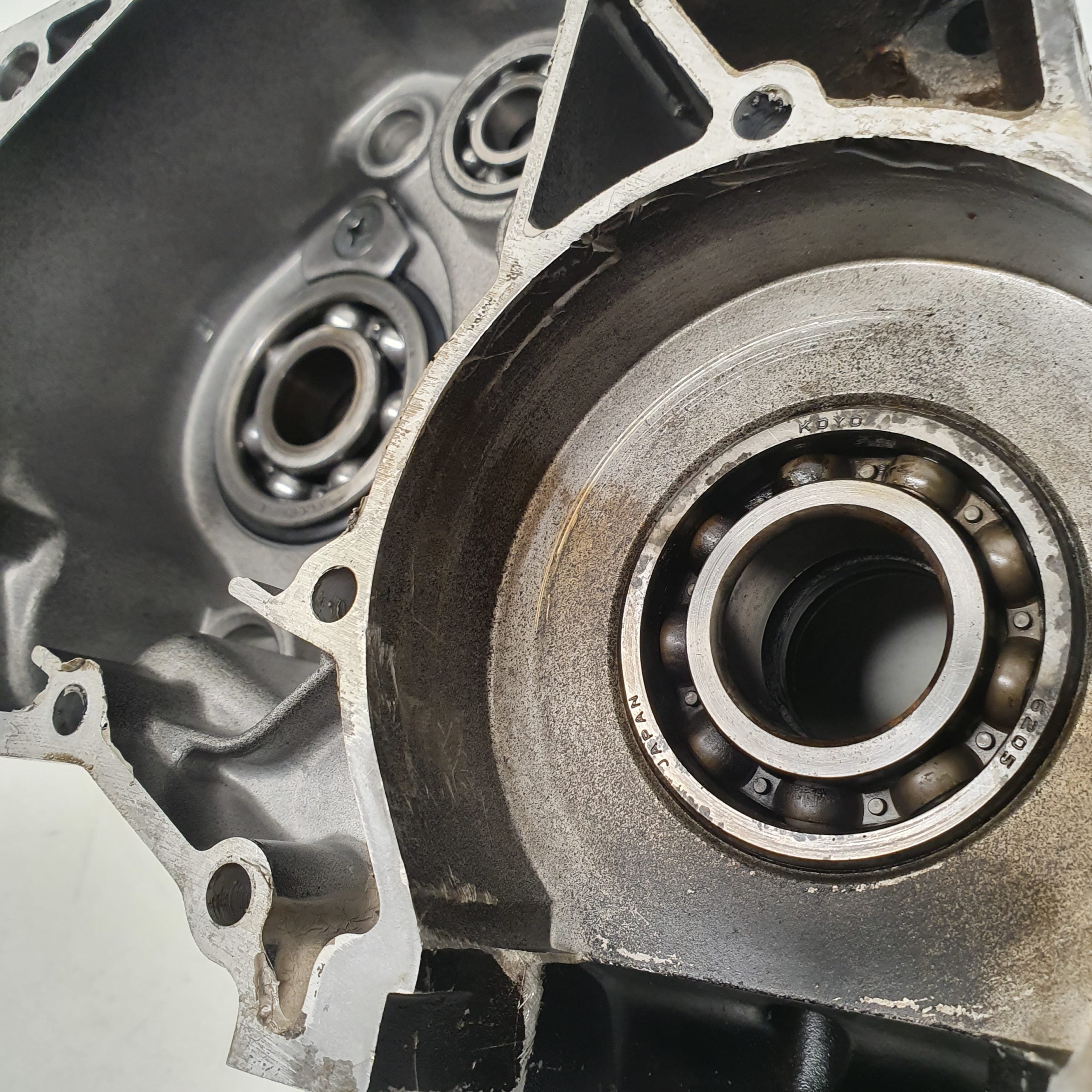 carter moteur gauche yamaha 125 yz 43M 1984-7
