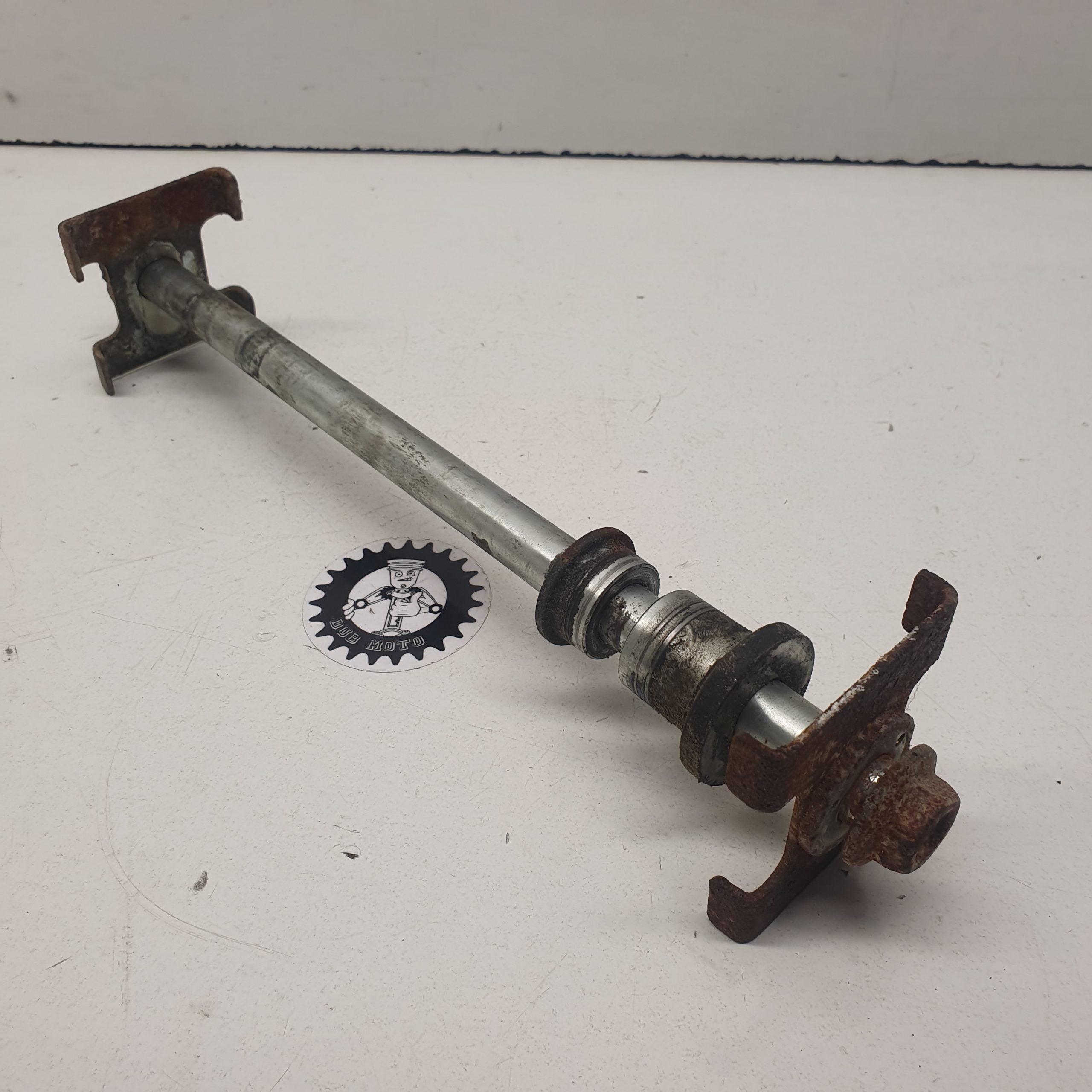 axe roue arrière kawasaki 125 kmx 1988