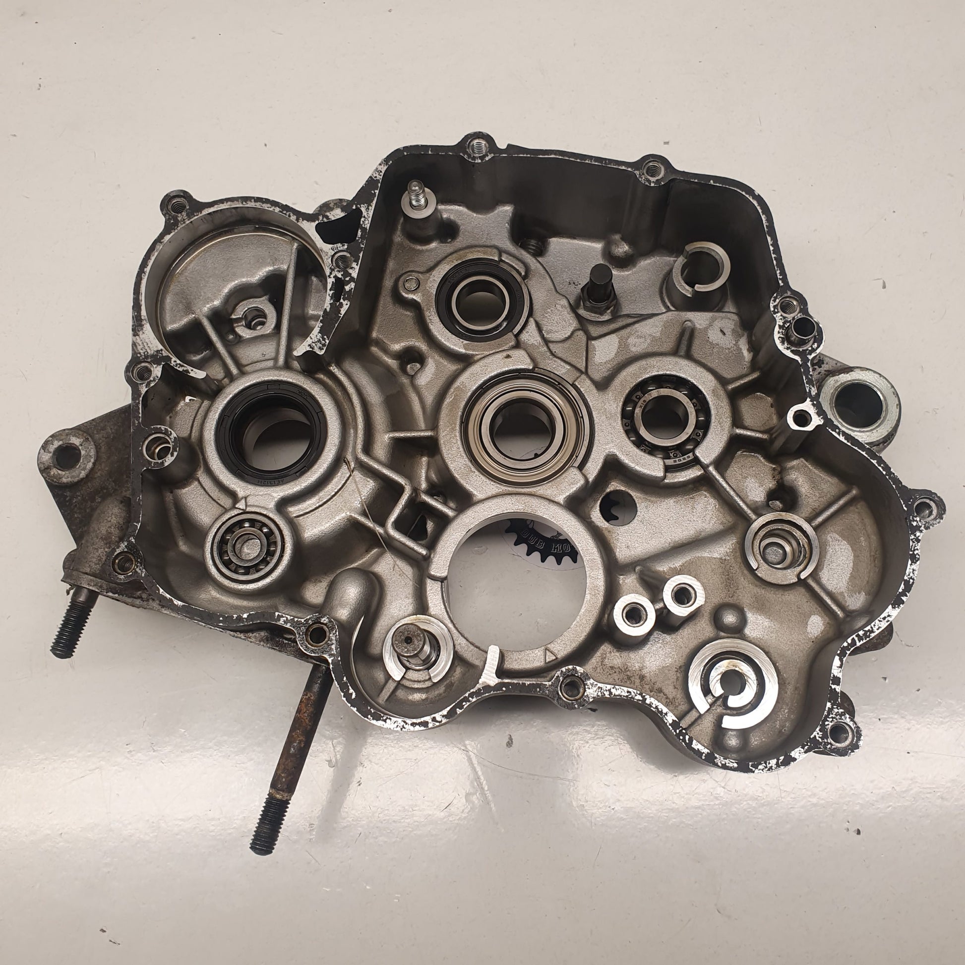 carter moteur droit kawasaki 125 kmx 1988-3