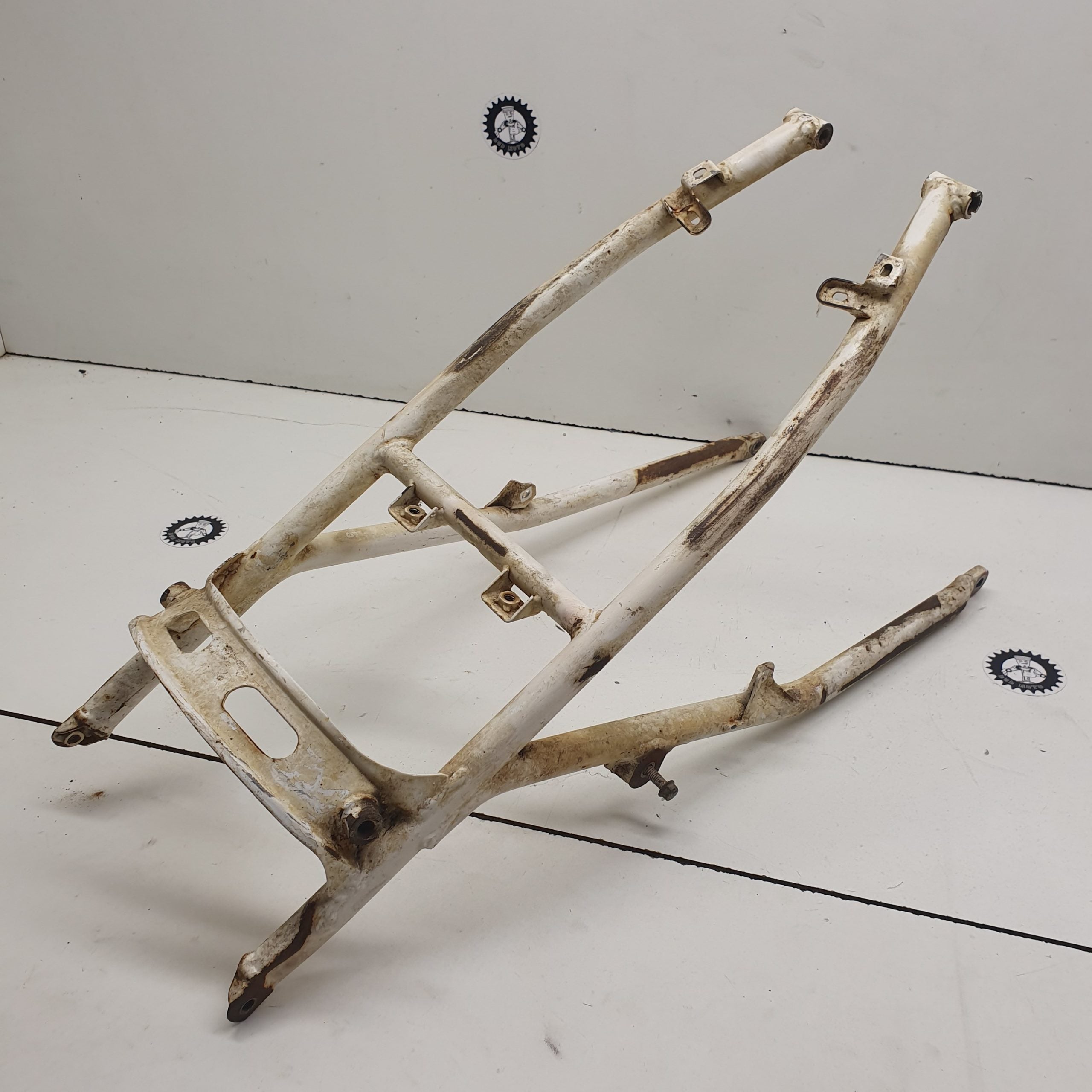 boucle arrière honda 125 cr 1992