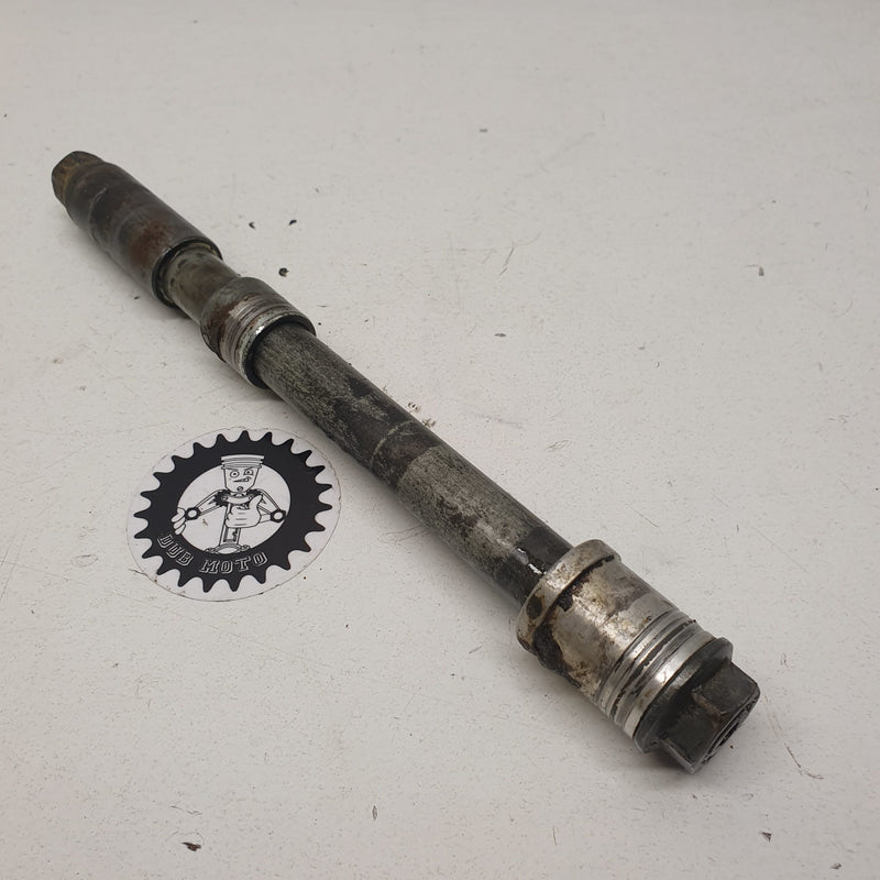 axe roue avant honda 125 cr 1992-1