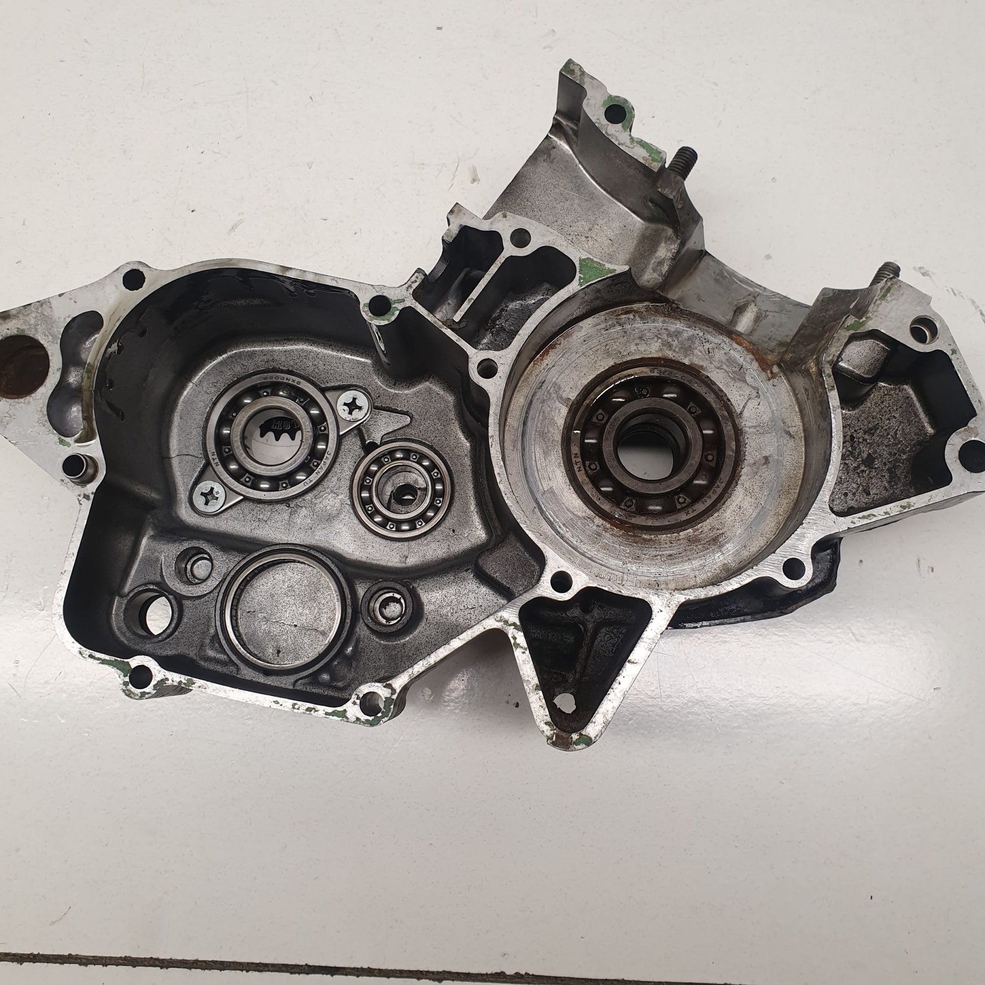 carter moteur gauche honda 125 cr 1992-4
