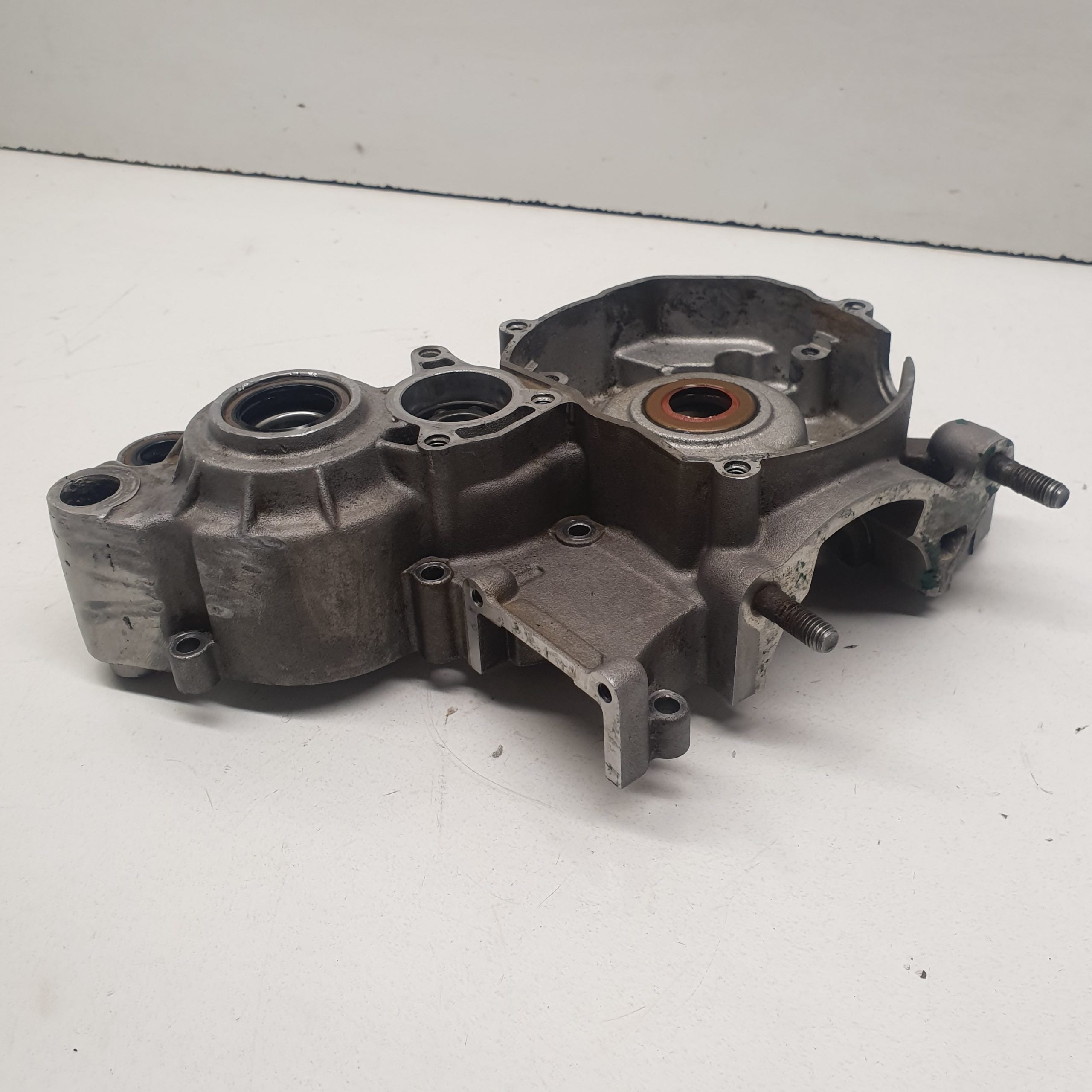carter moteur gauche ktm 85 sx 2004-3
