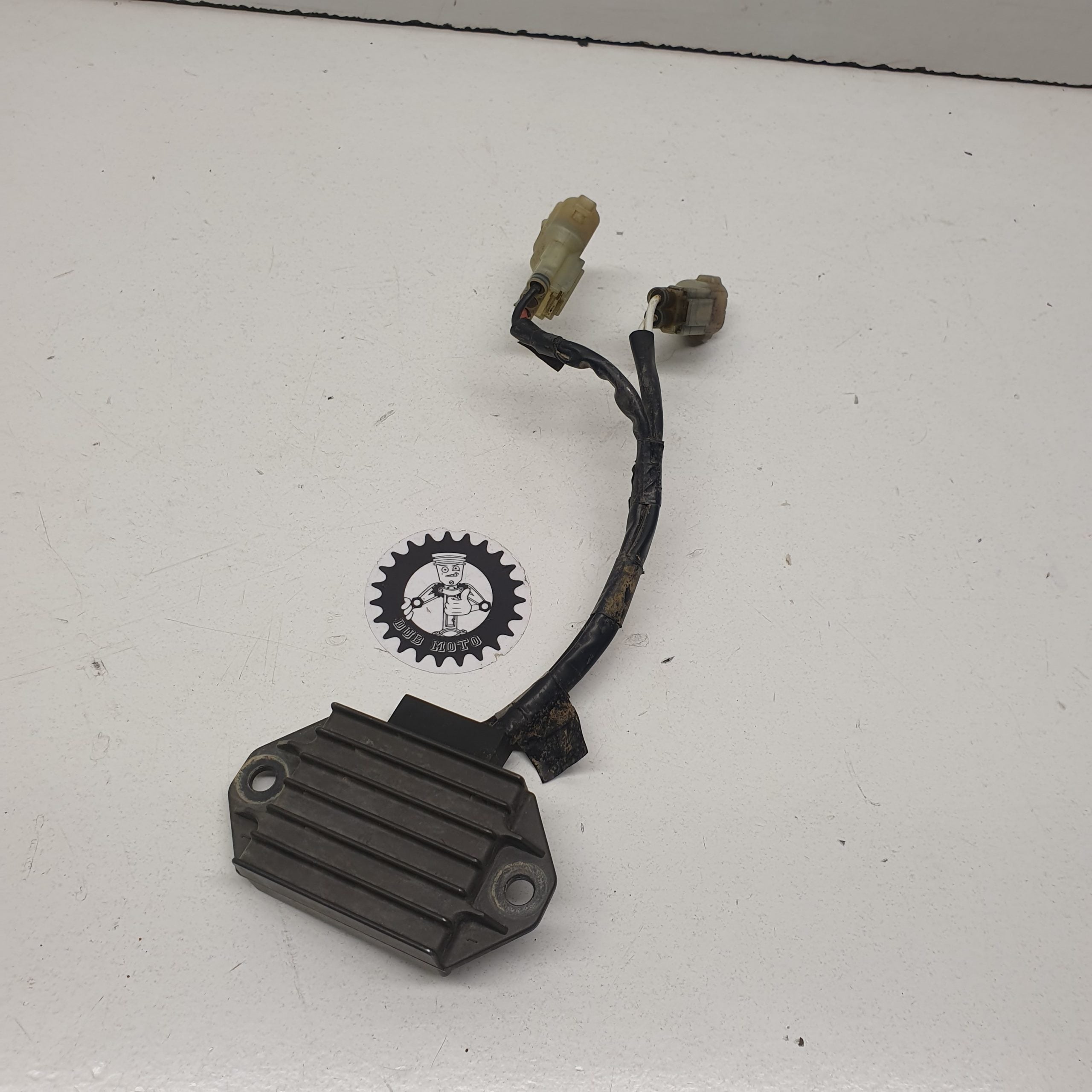 régulateur de tension yamaha 450 yzf 2011