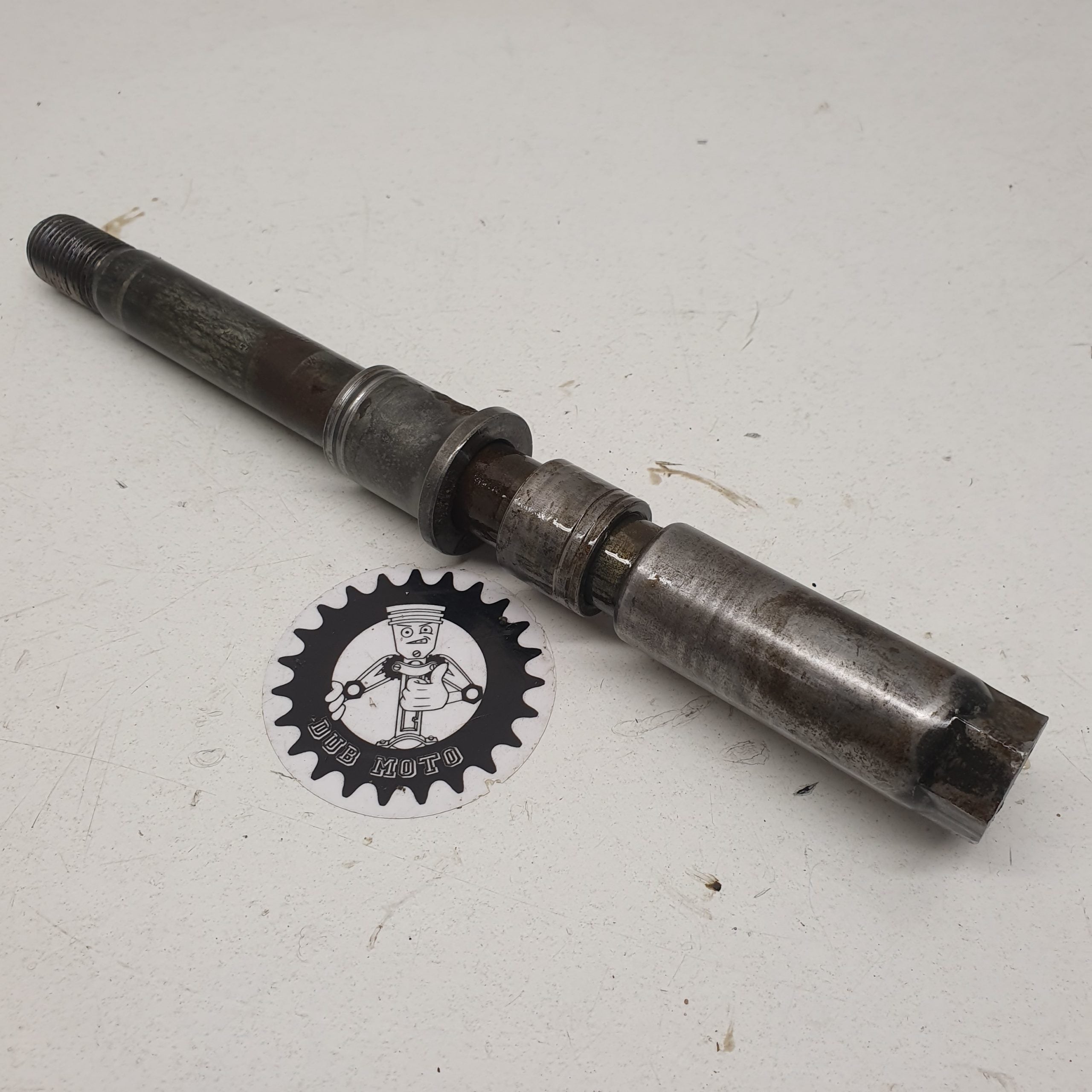 axe roue avant yamaha 250 wr 1992