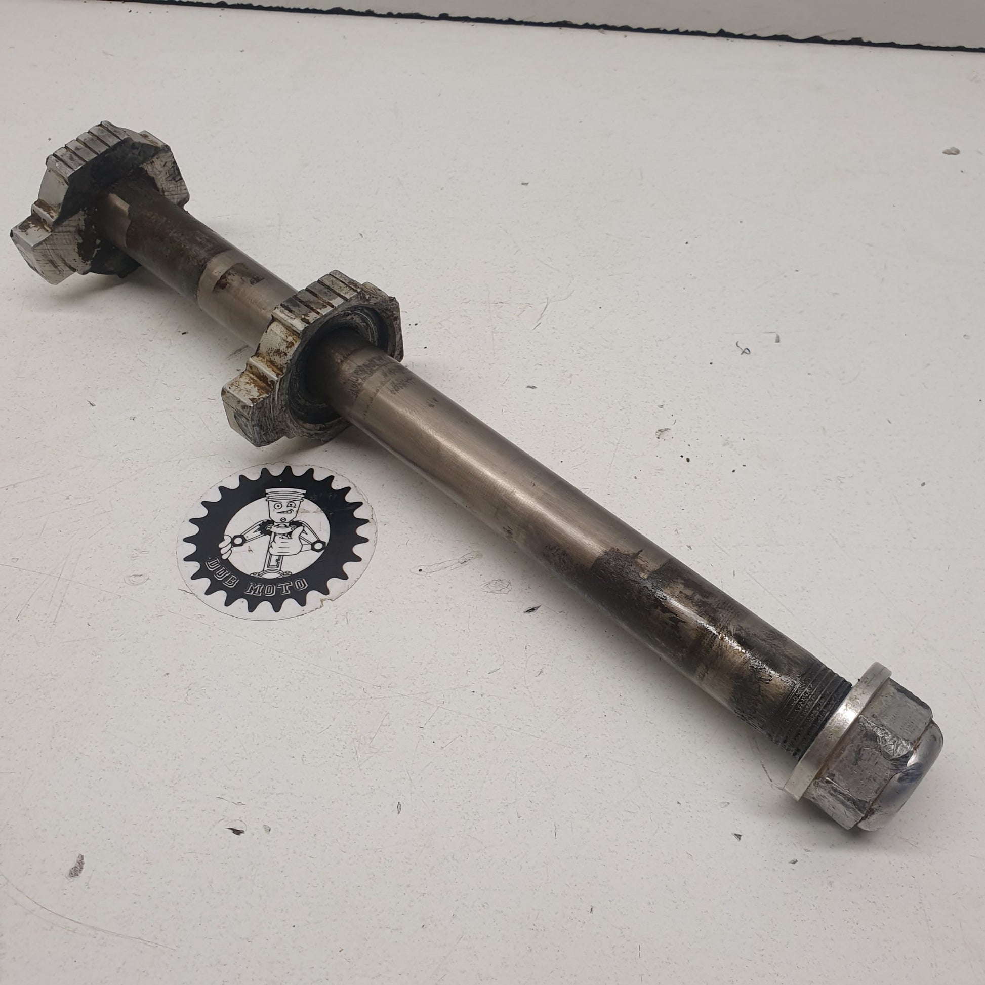 axe roue arrière ktm 125 sx 2001-1