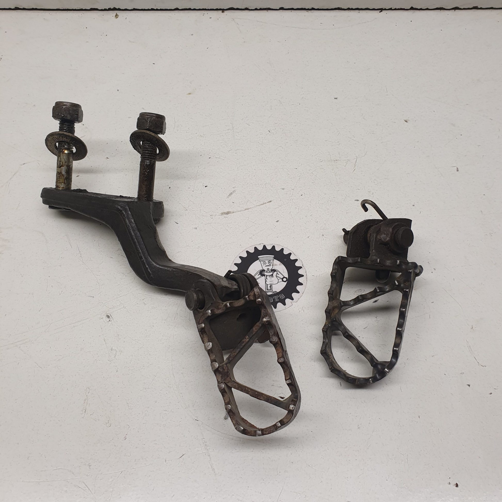 cale pied avant ktm 600 lc4 1994-1