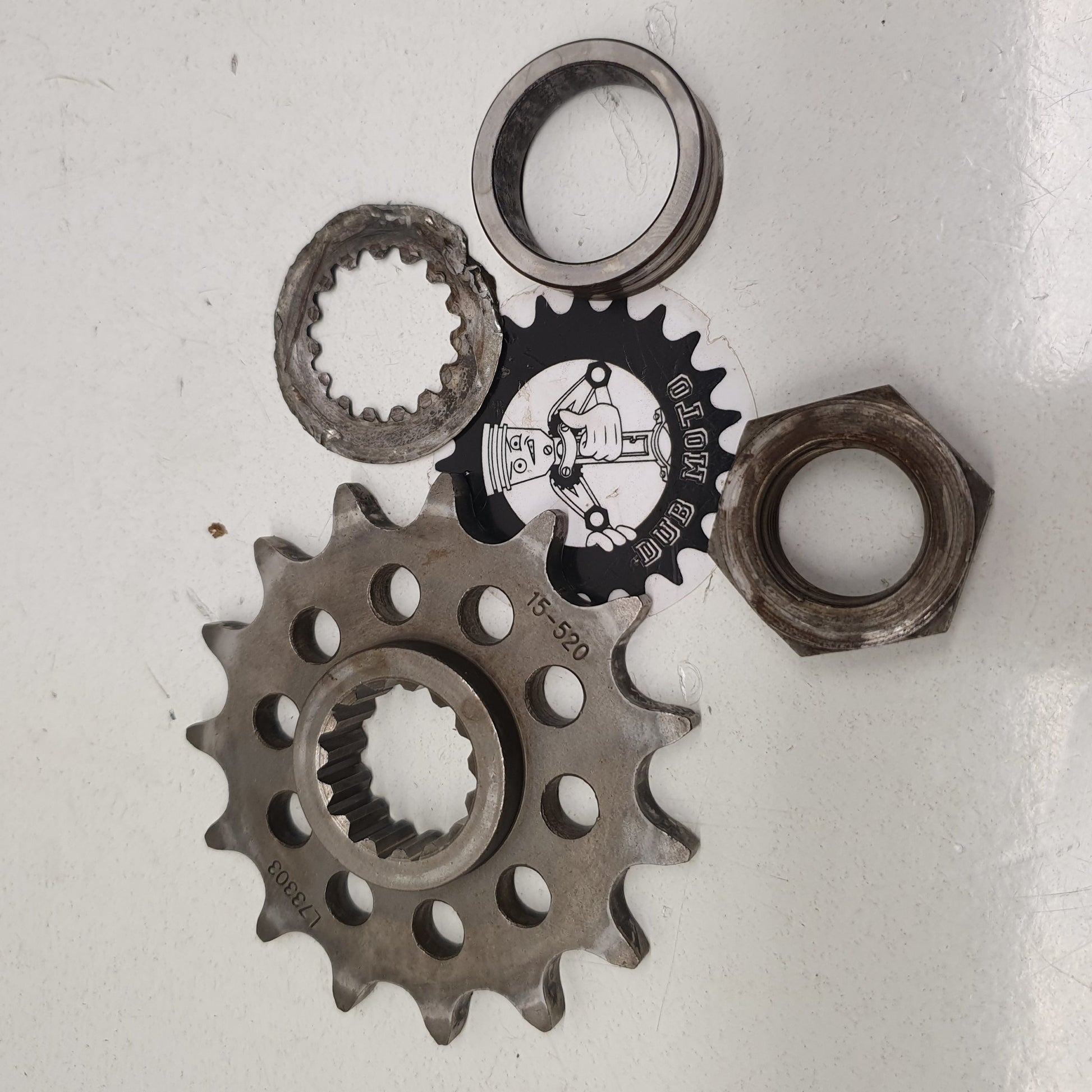 pignon écrous sortie de boite ktm 600 lc4 1994-1