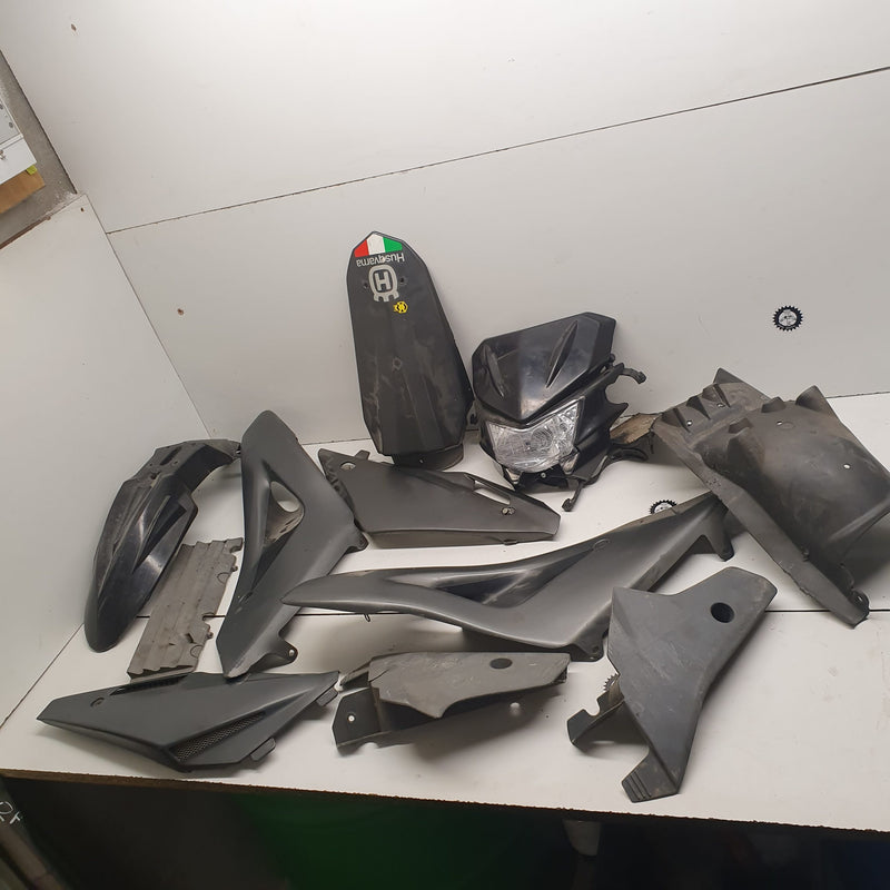 plastiques husavarna 610-1