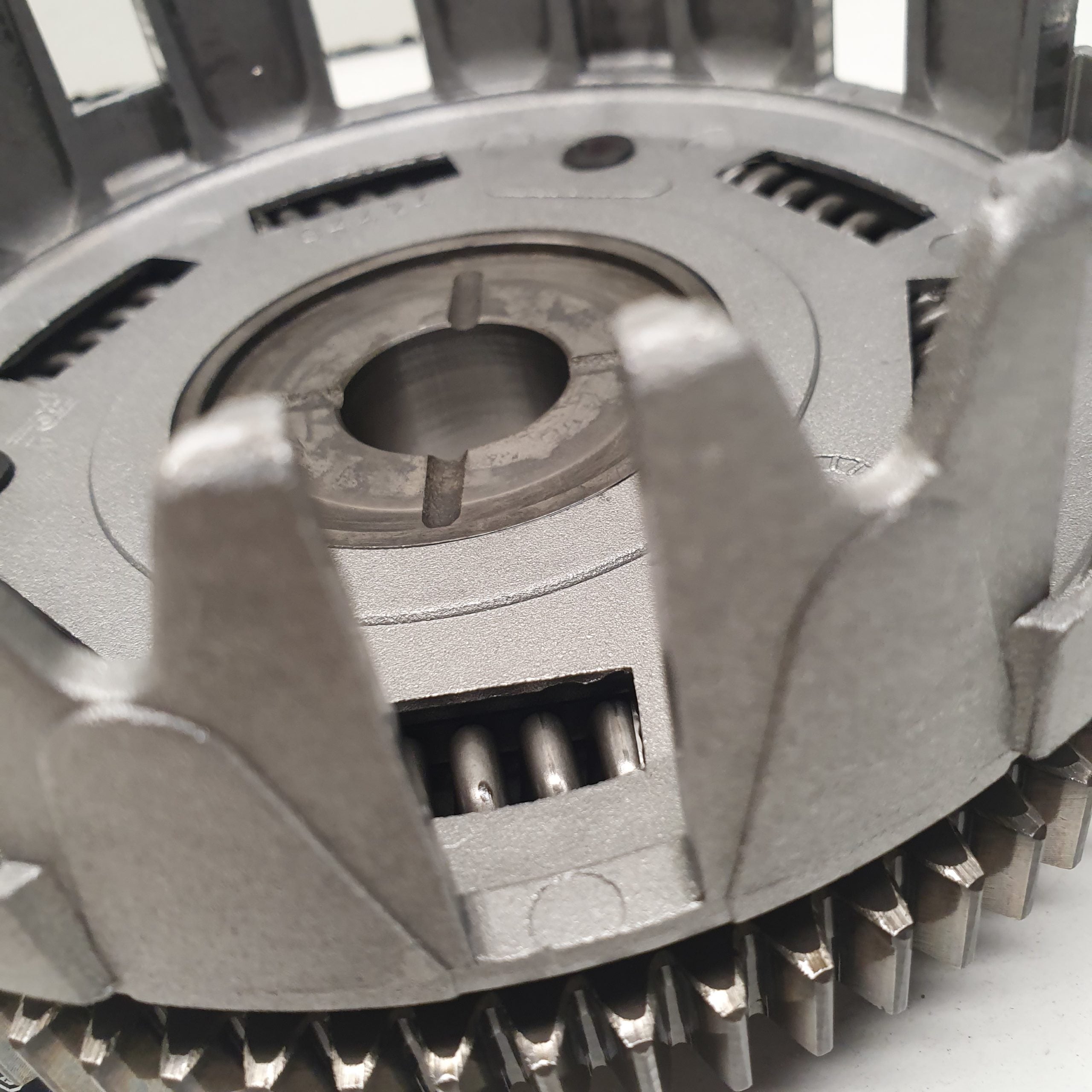 cloche embrayage husqvarna 610-3