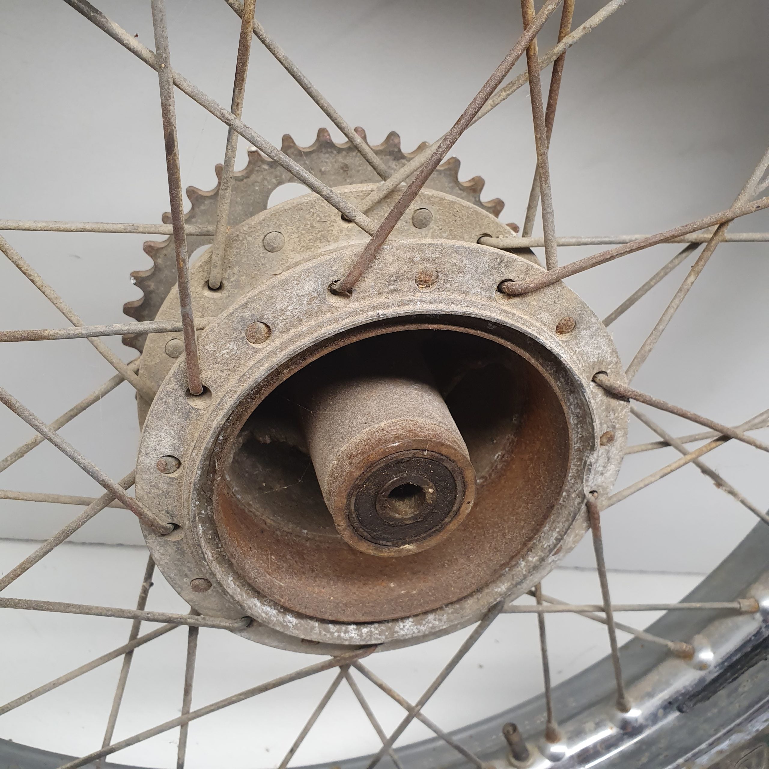 roue arrière kawasaki 80 ae 1982
