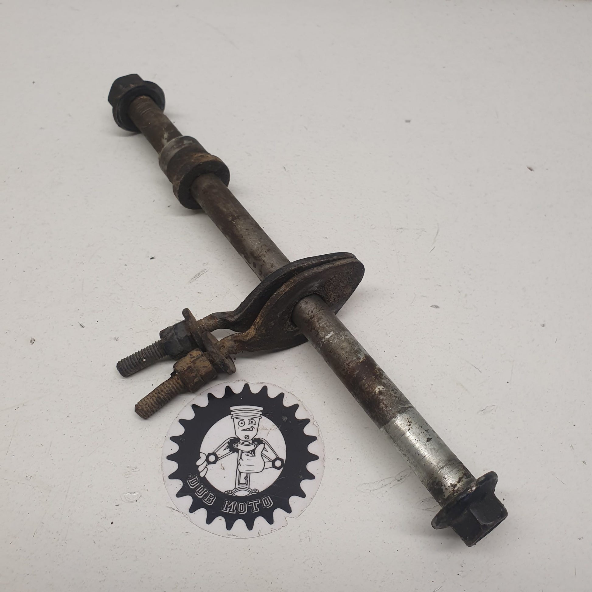axe de roue kawasaki 80 ae 1982-1