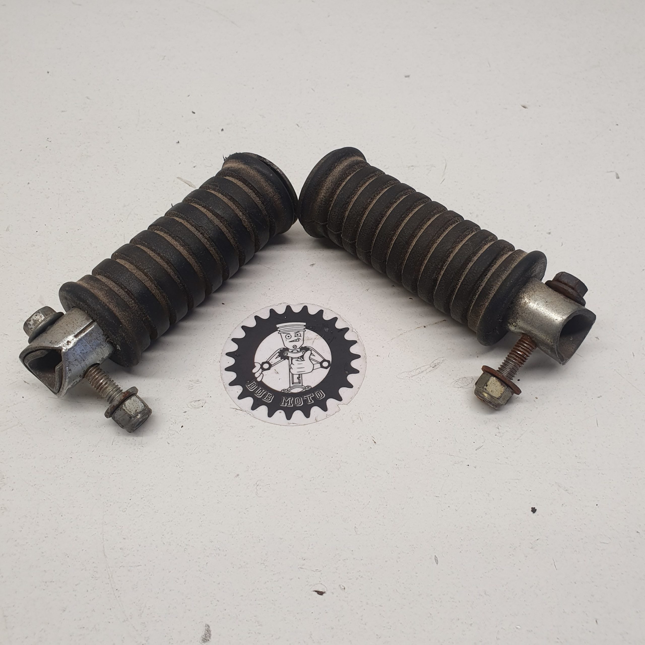 cale pied kawasaki 80 ae 1982