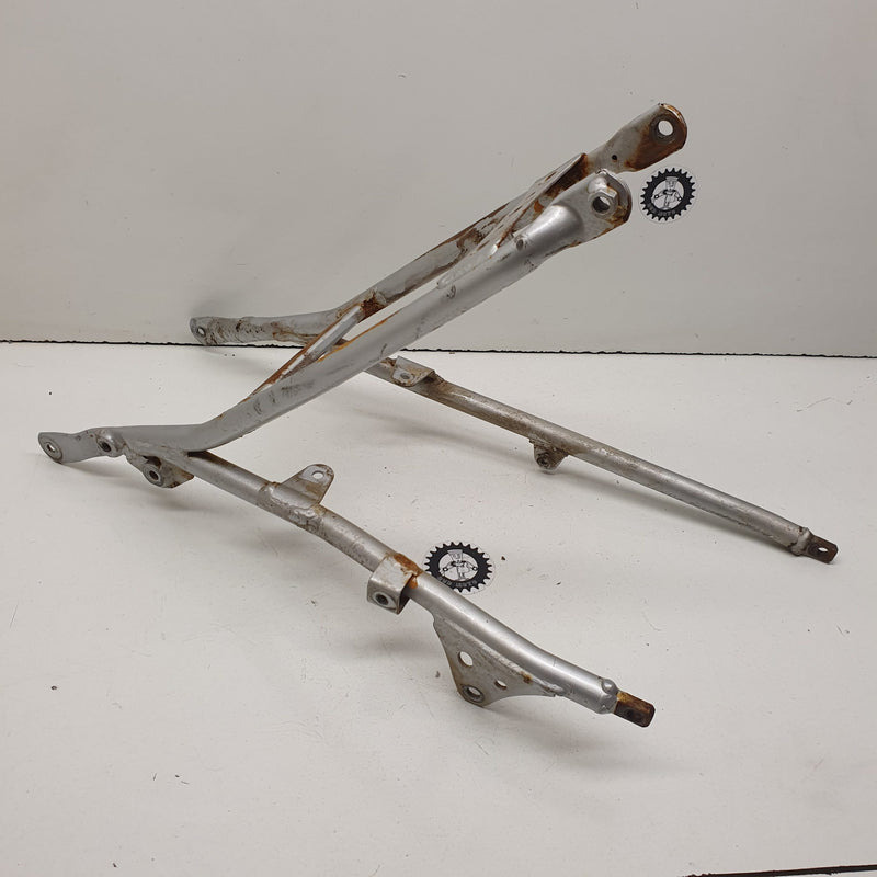 boucle arrière honda 150 crf 2009-1