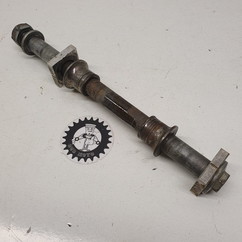axe roue arrière honda 150 crf 2009-1