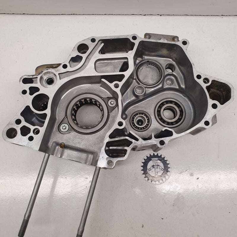 carter moteur gauche honda 150 crf 2009-3