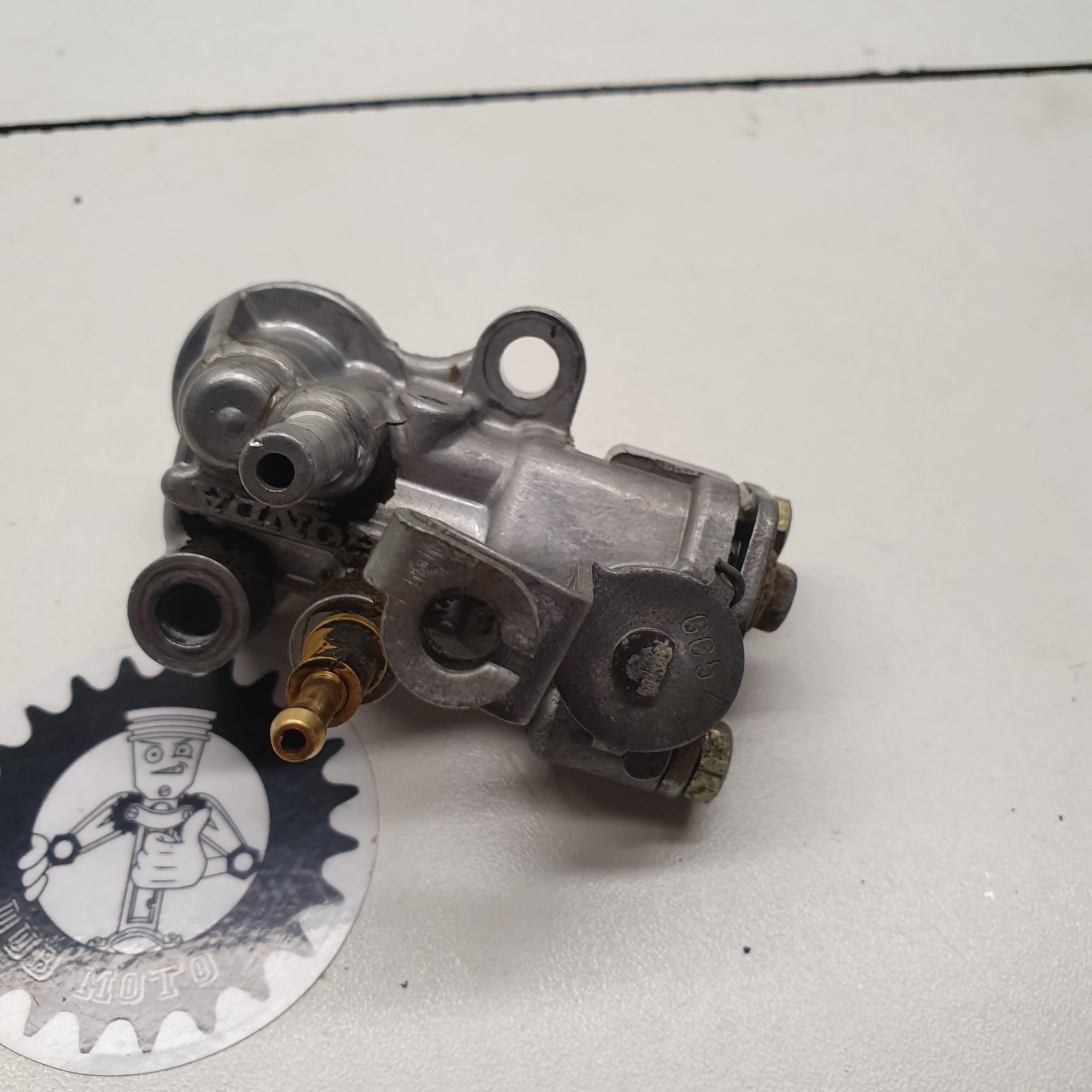pompe a huile honda 80 mtx