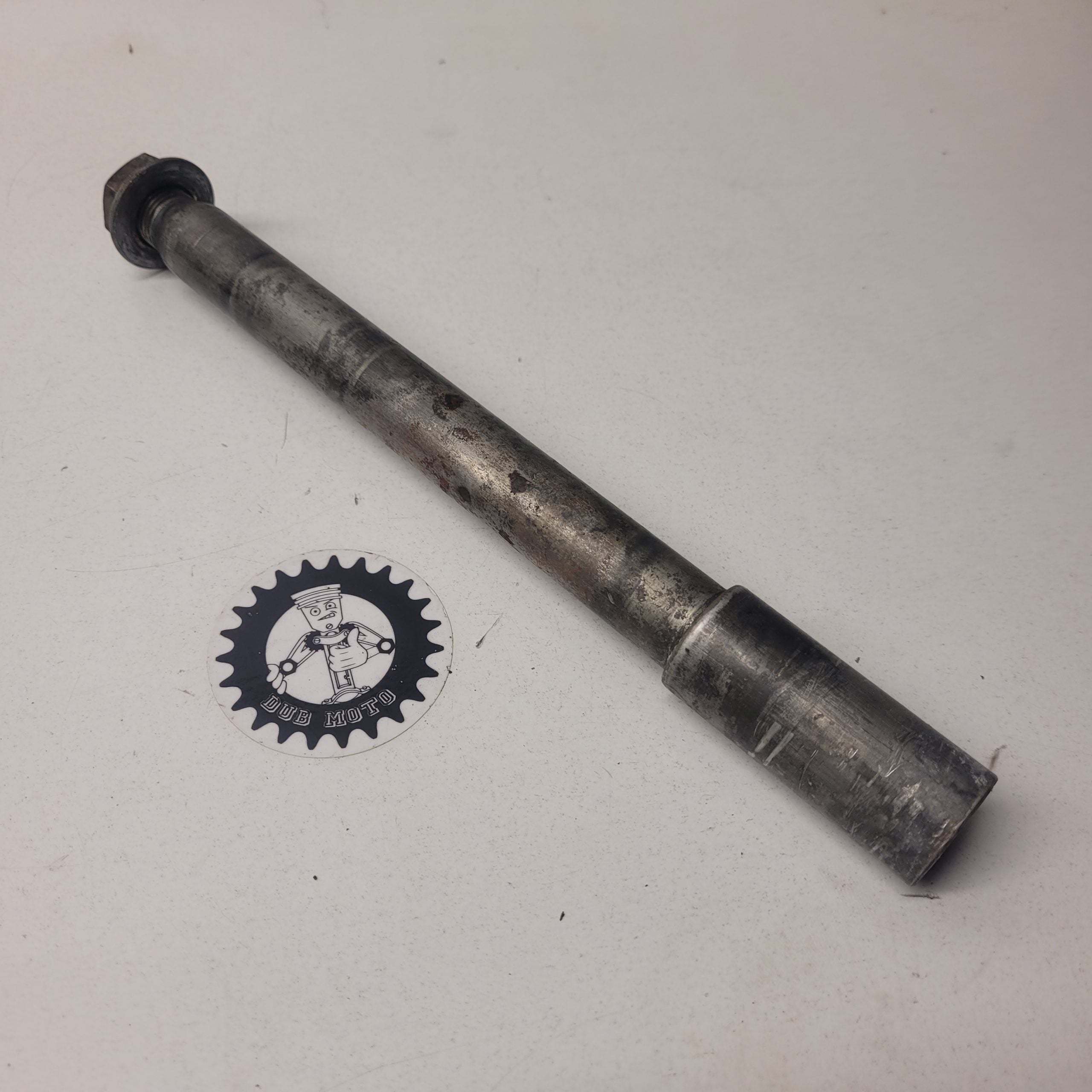 axe roue avant honda 250 cr 2000