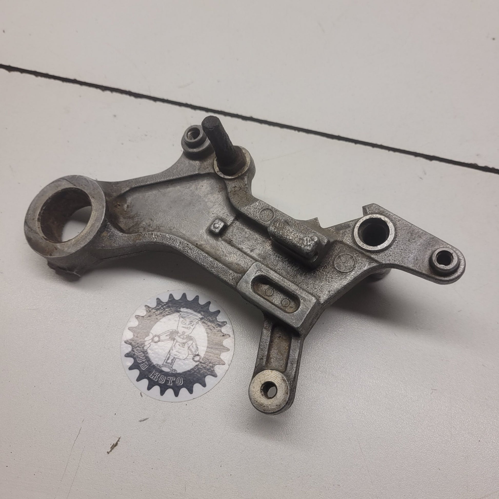 support etrier arrière honda 125 cr 2000-1