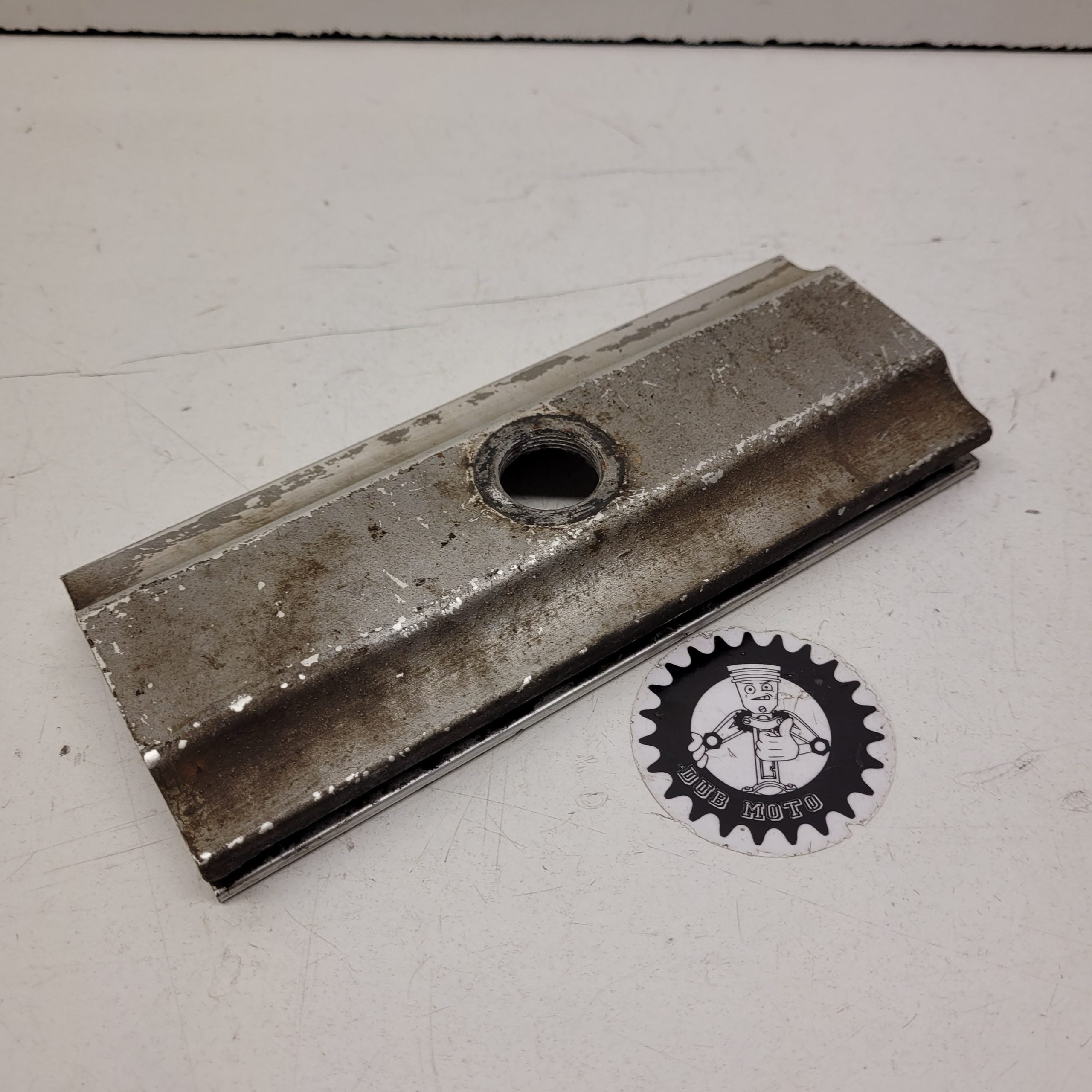plaque tension chaine suzuki 400 ltz