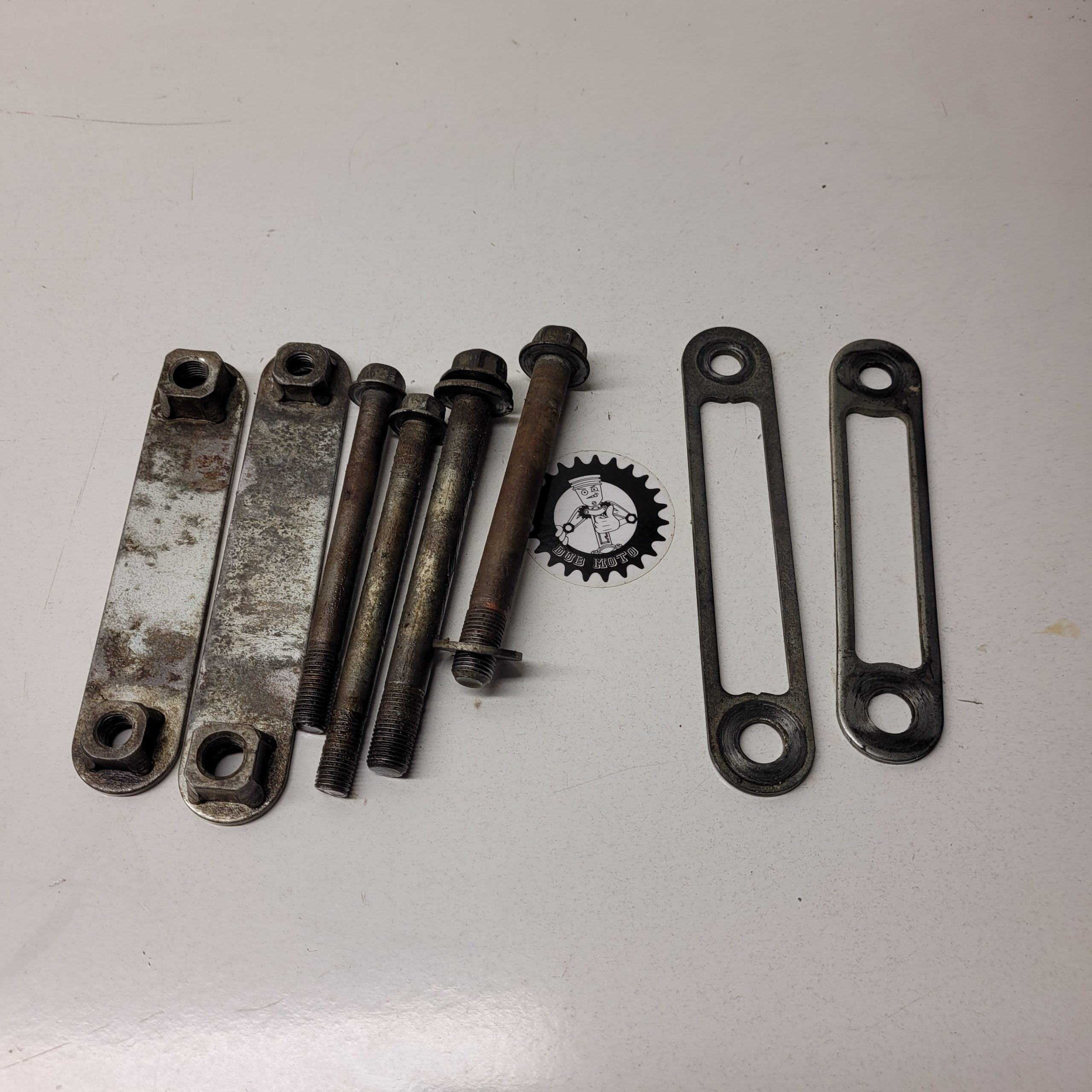 fixation excentrique suzuki 400 ltz
