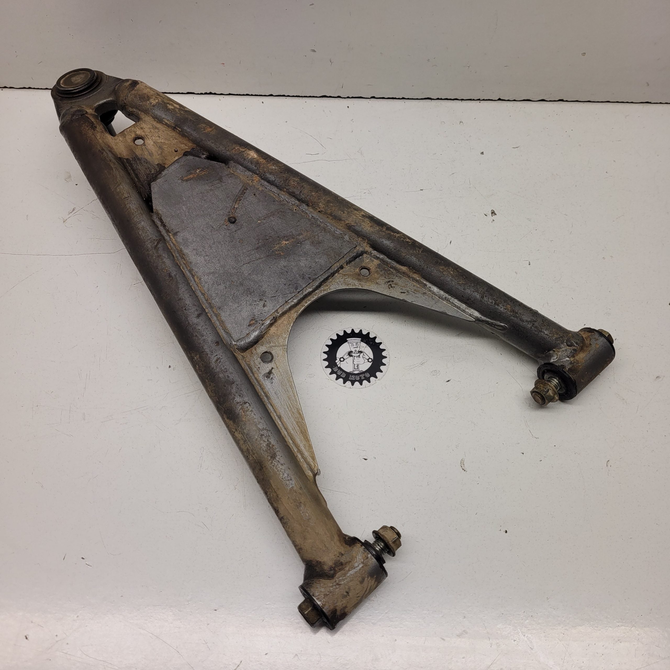 triangle inférieur gauche kawasaki 700 kfx