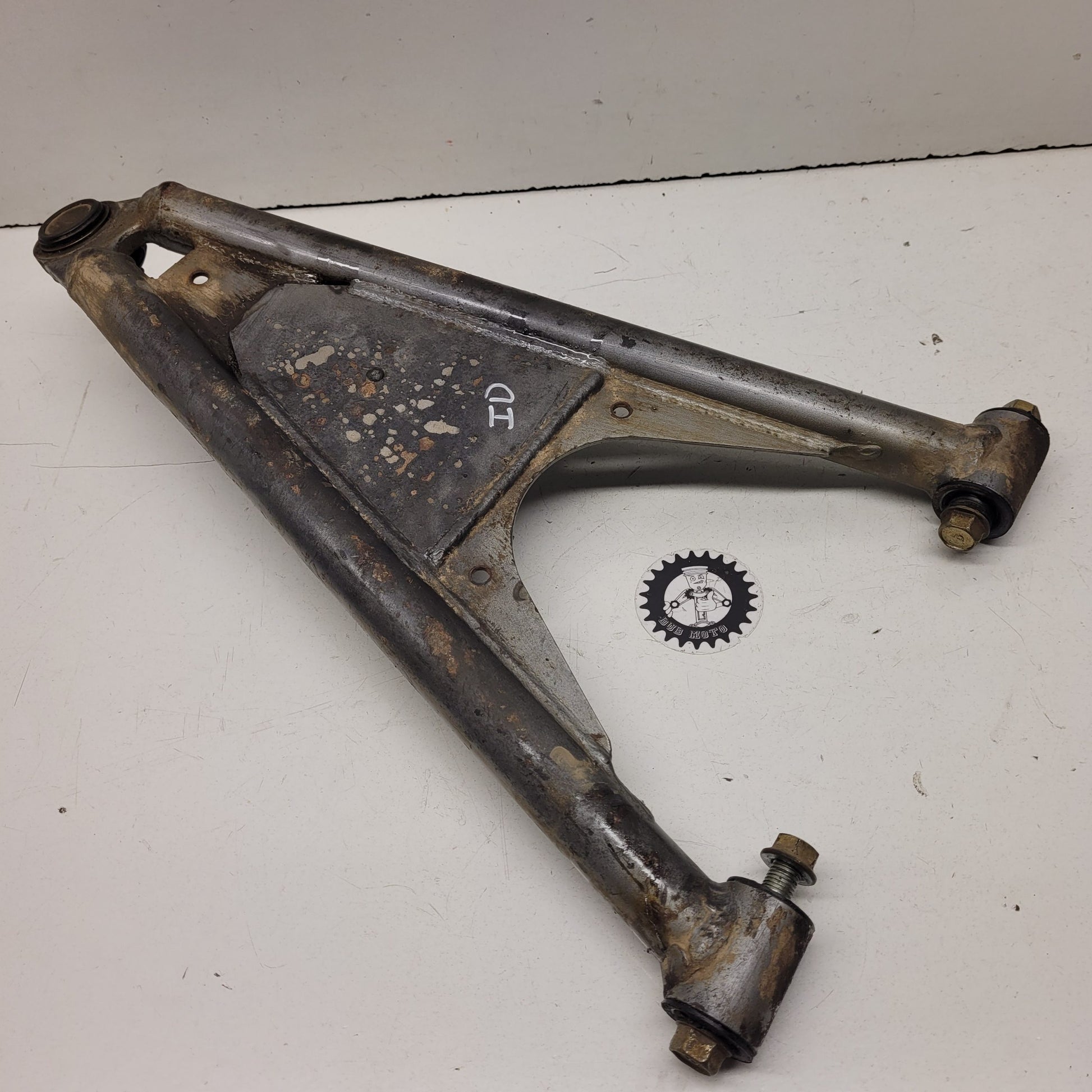 triangle inférieur droit kawasaki 700 kfx-3