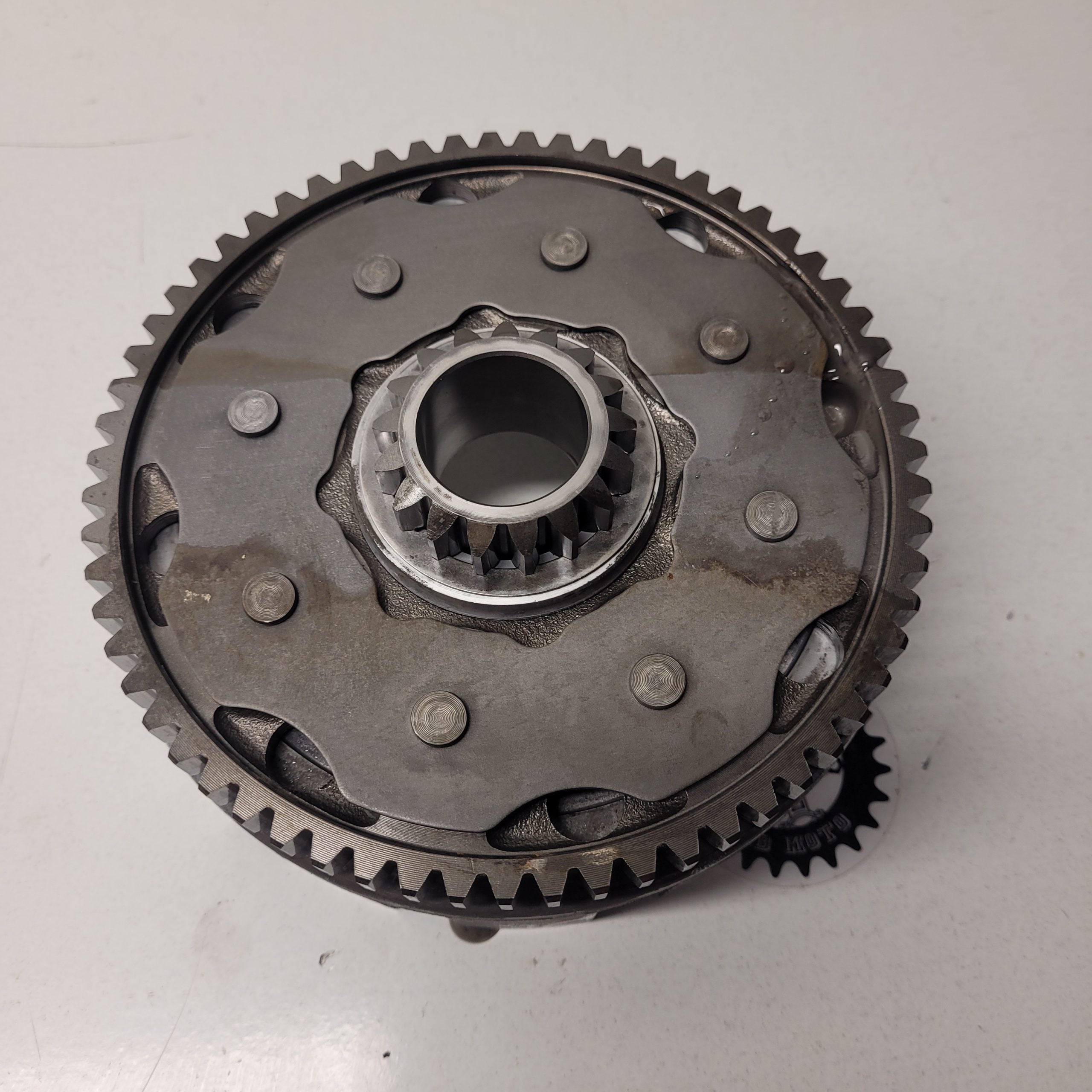 cloche embrayage honda 250 cr 1984