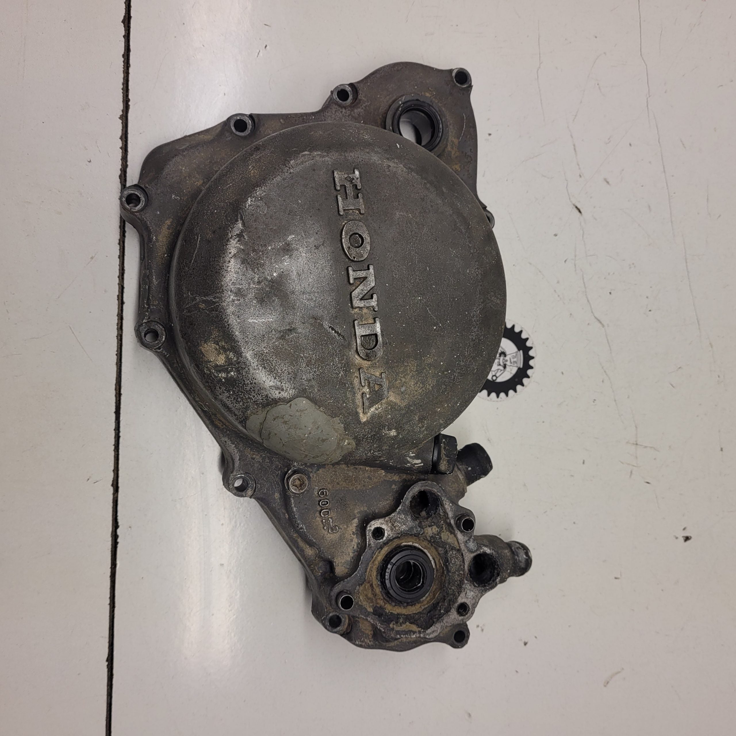 carter embrayage en l'état honda 250 cr 1984
