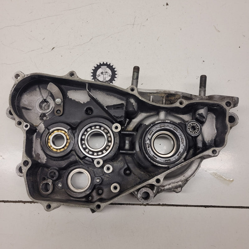 carter moteur droit en l'état honda 250 cr 1984-1