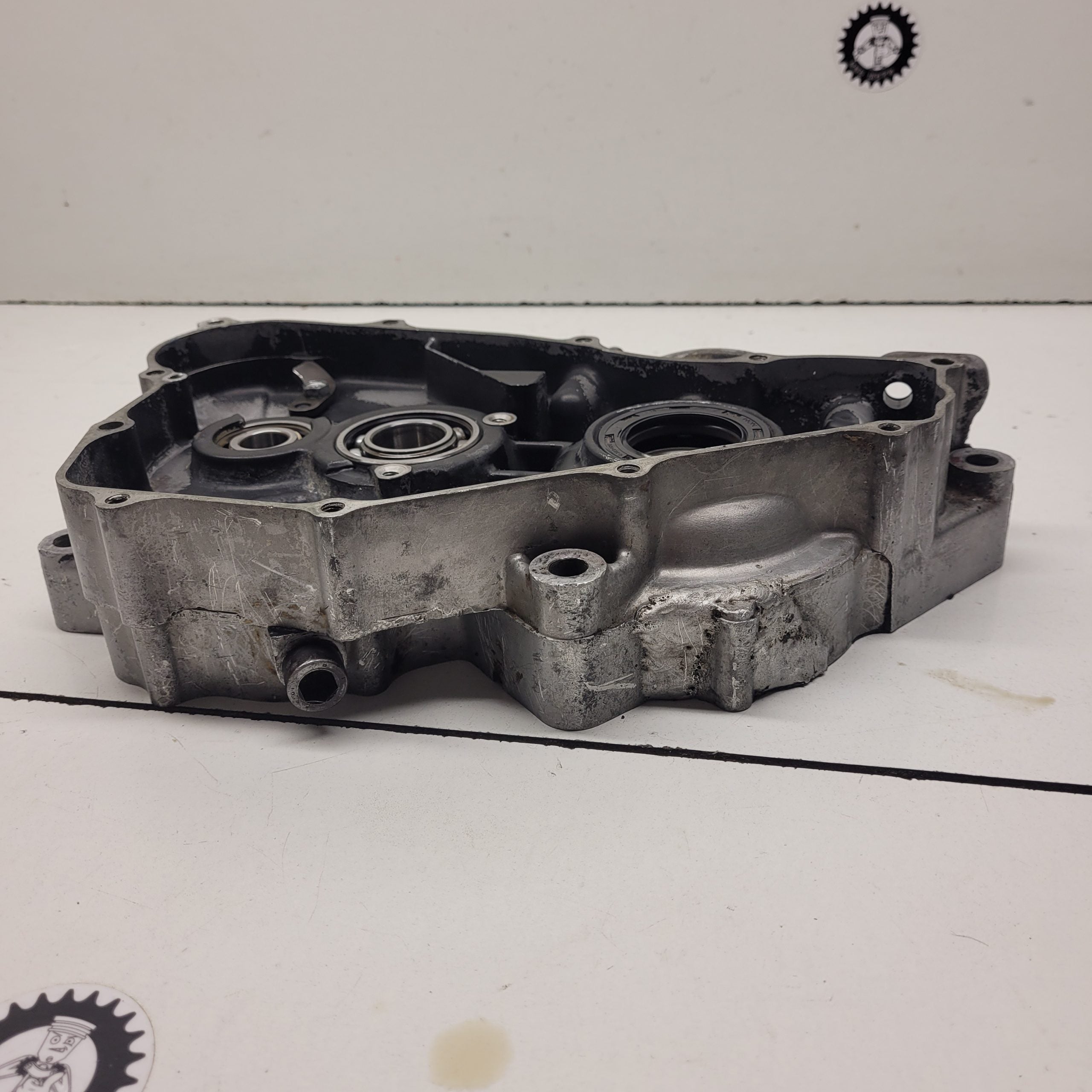 carter moteur droit en l'état honda 250 cr 1984