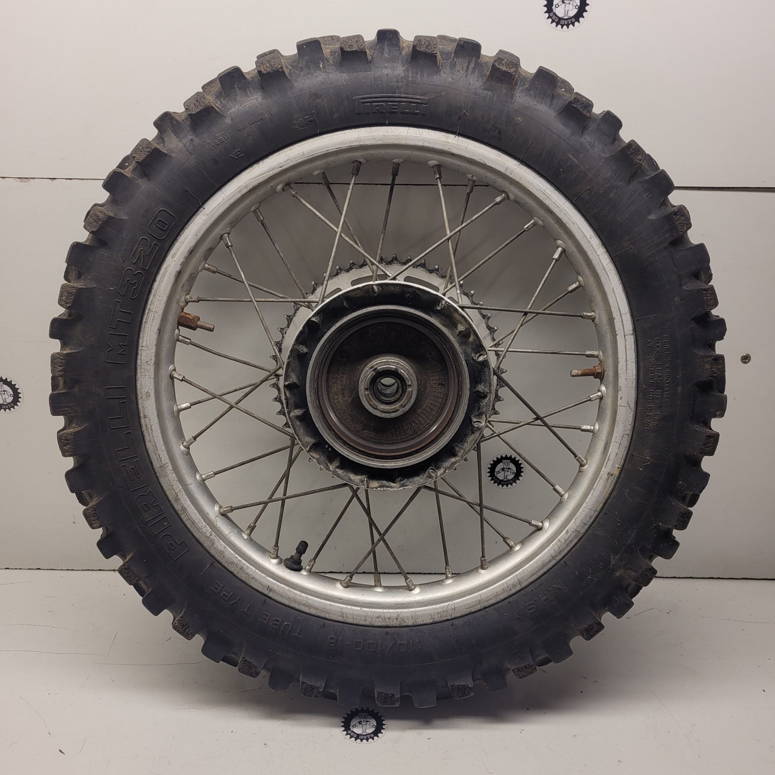 roue arrière honda 250 cr 1984