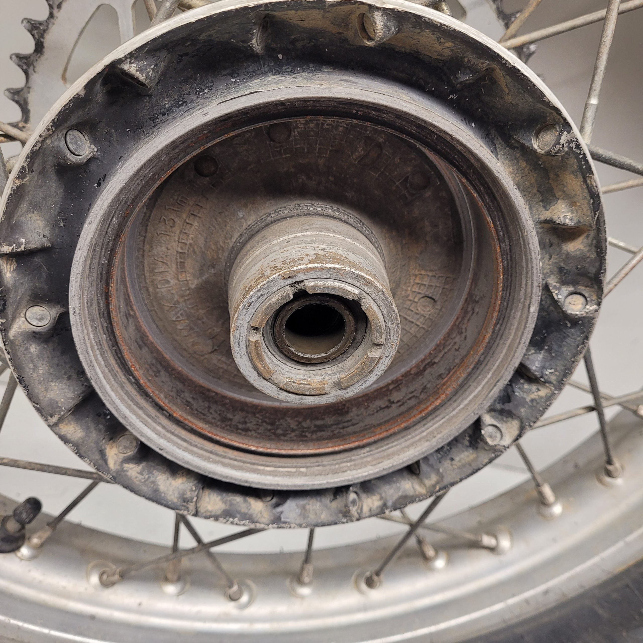 roue arrière honda 250 cr 1984