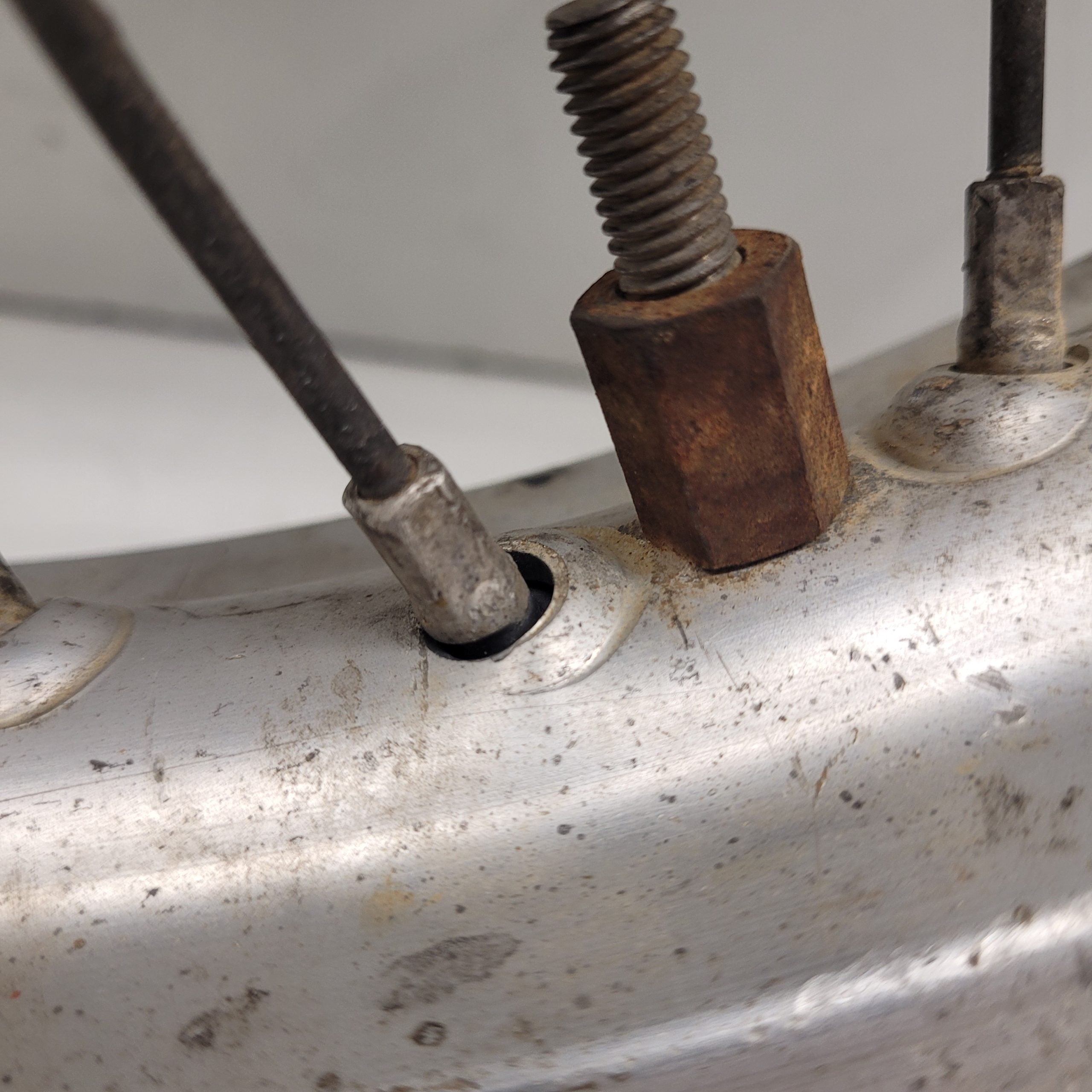 roue arrière honda 250 cr 1984-5