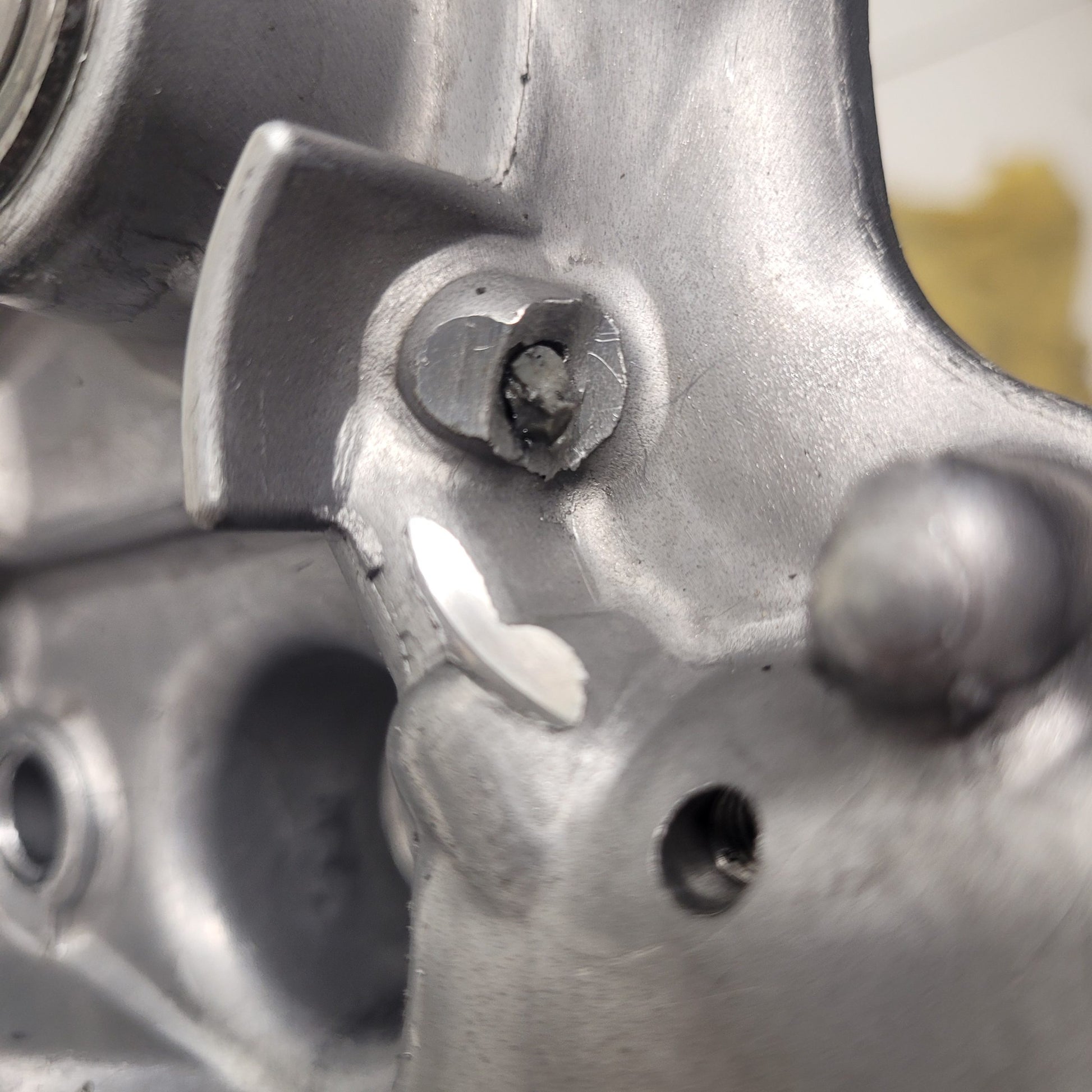 carter embrayage honda 250 cr 1997-3