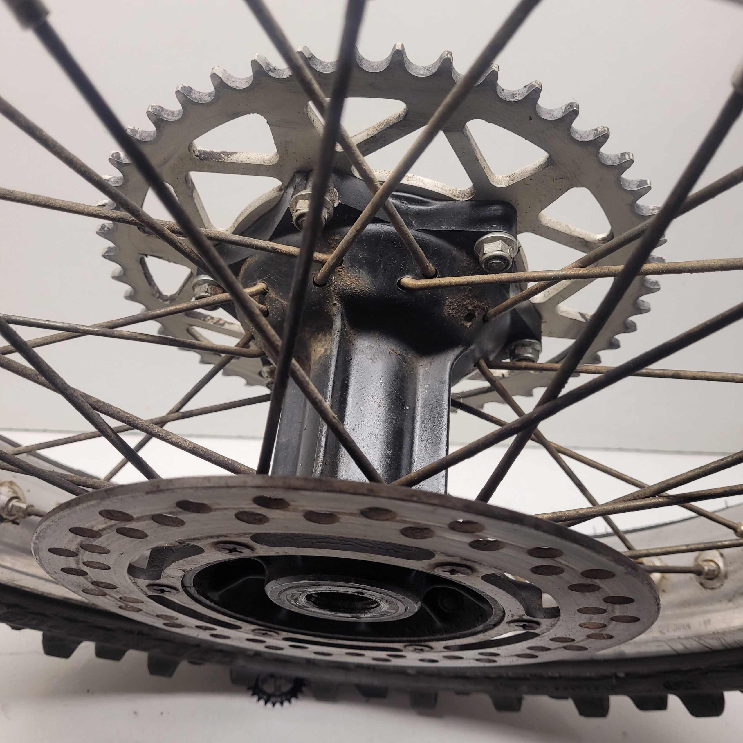 roue arrière suzuki 250 rm 1986
