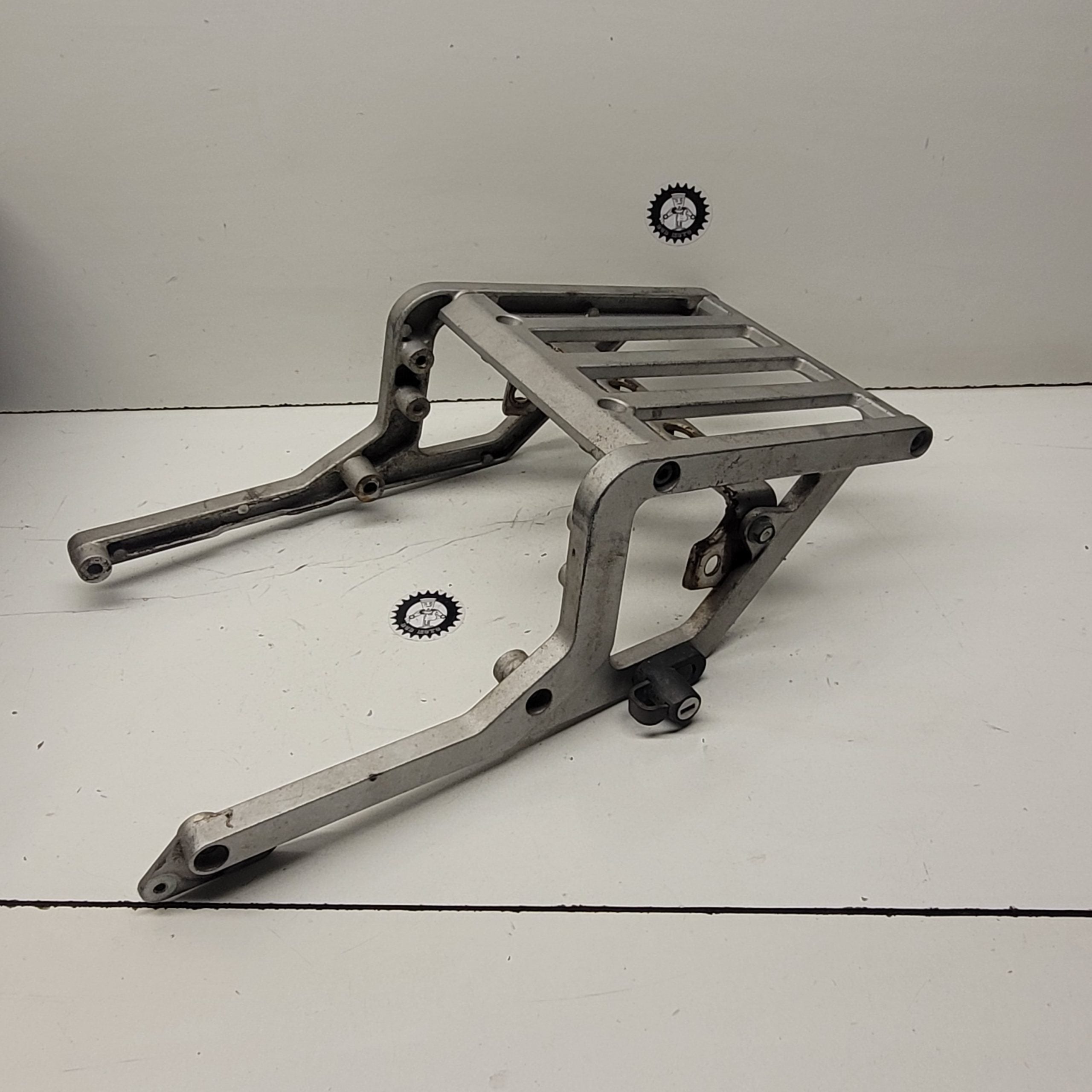 porte bagage suzuki 600 dr 1989