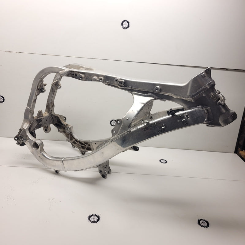 cadre yamaha 450 yzf 2011-4