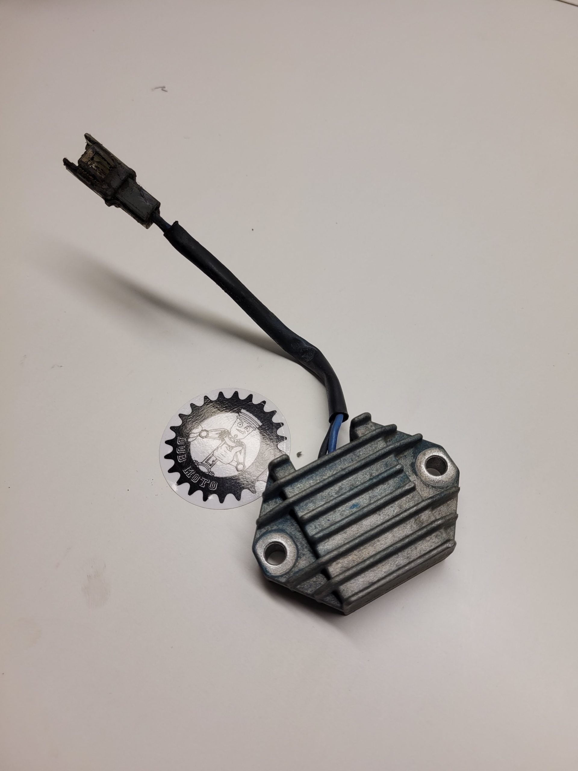 regulateur yamaha 400 wrf-1