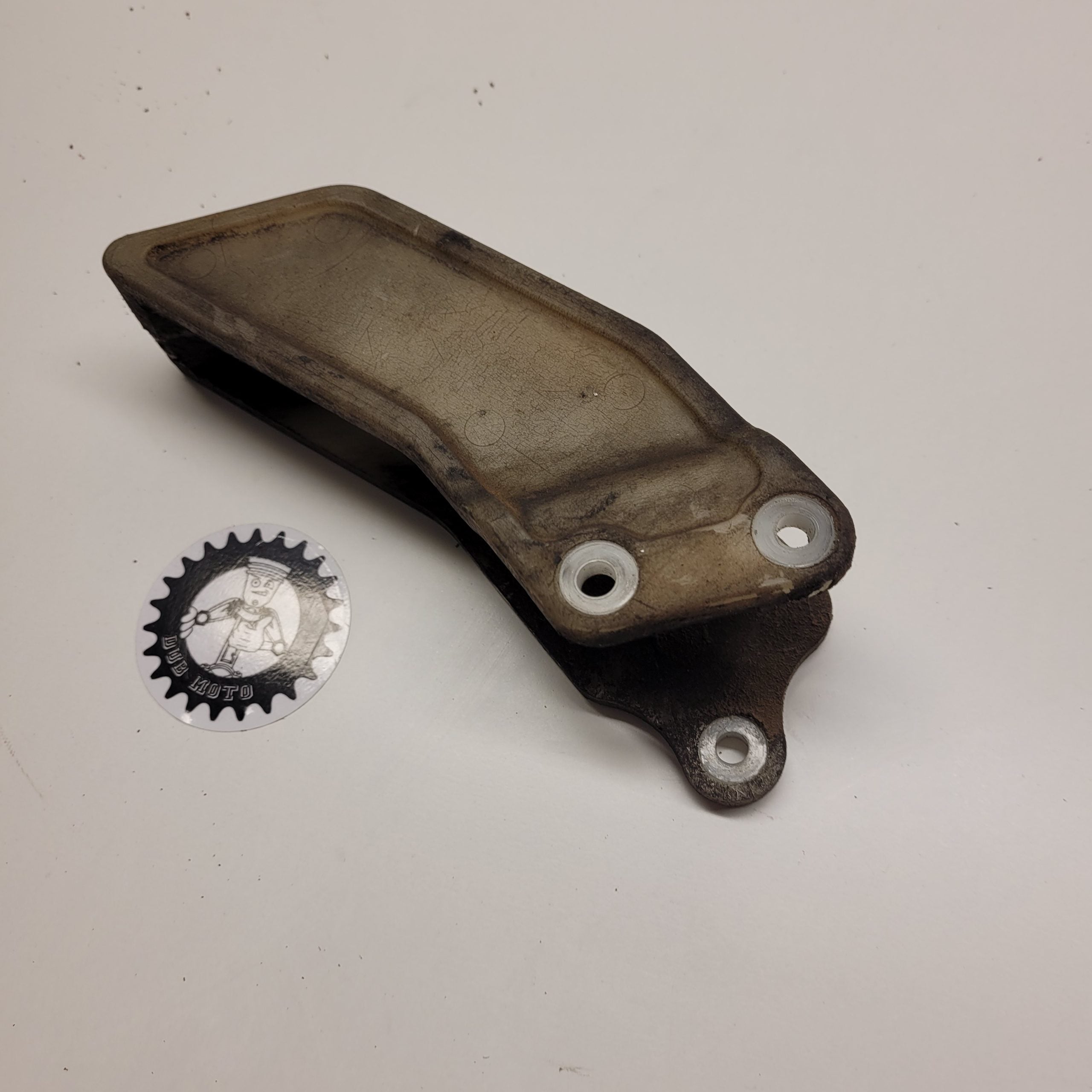 guide chaine suzuki 600 dr